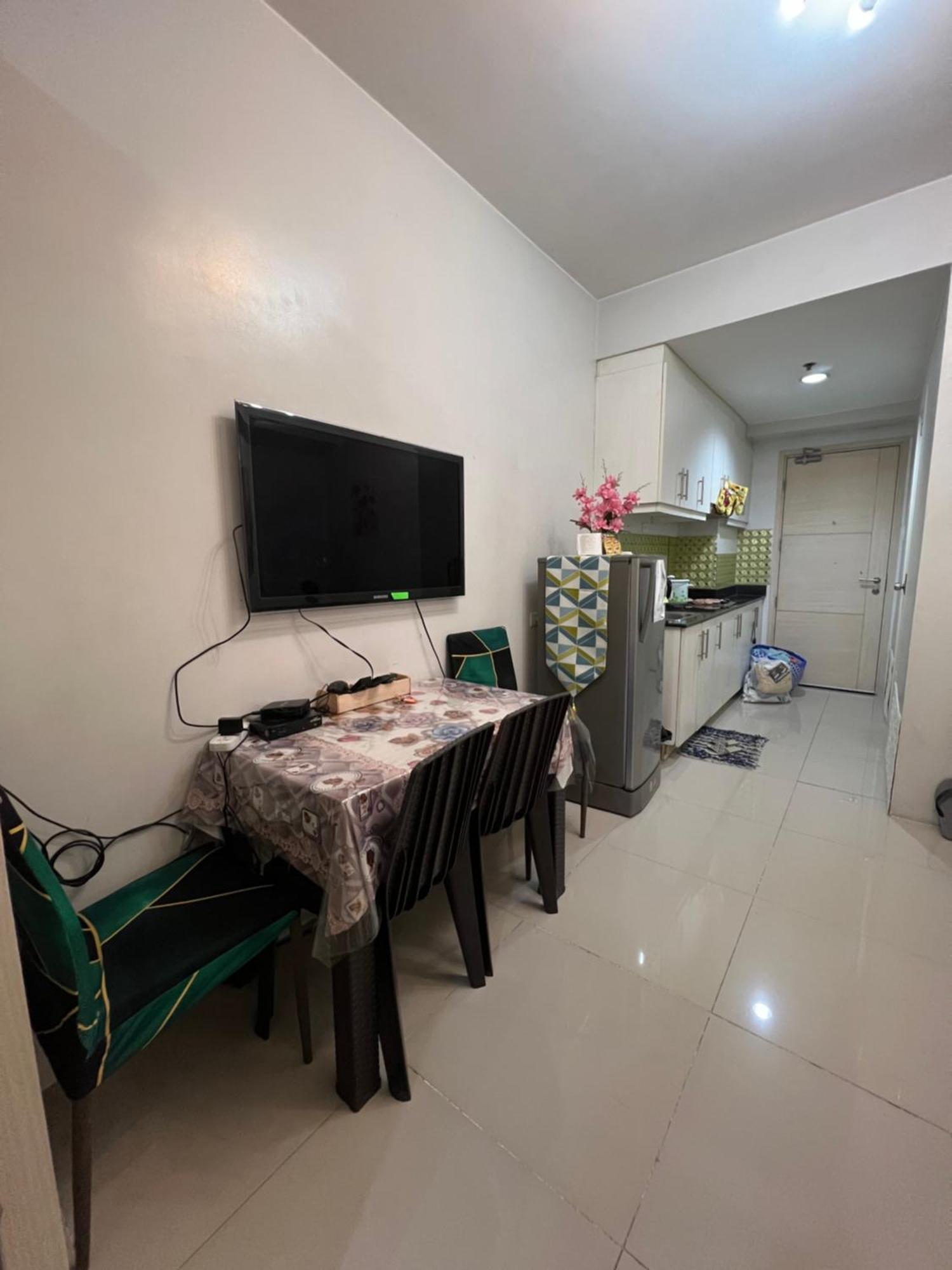Sea Residences Mall Of Christian And Jona * Manila