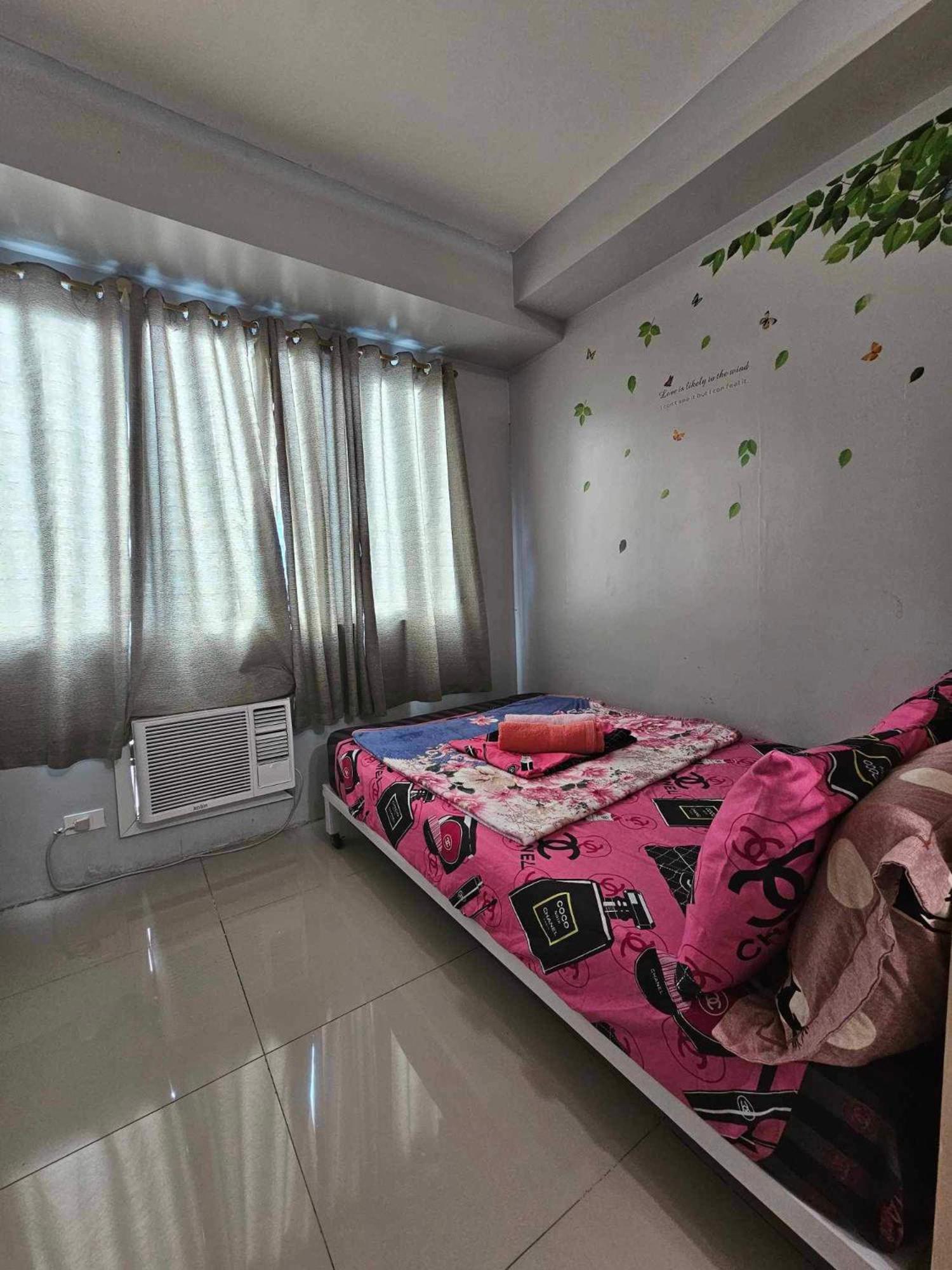 Sea Residences Mall Of Christian And Jona Apartment