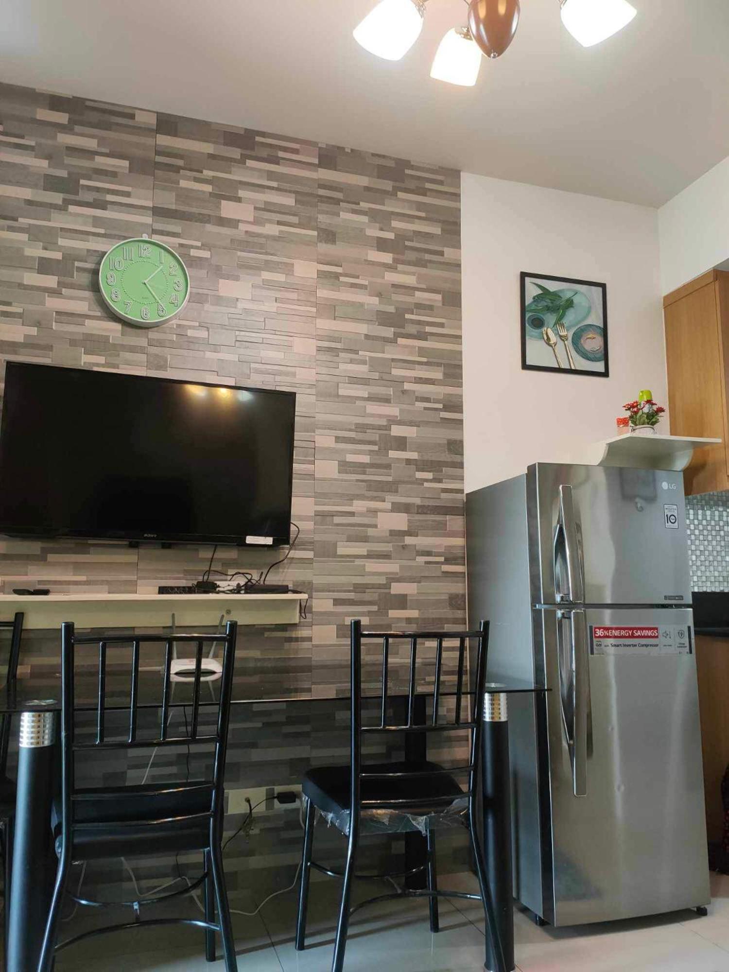 Traveler's Staycation Apartment