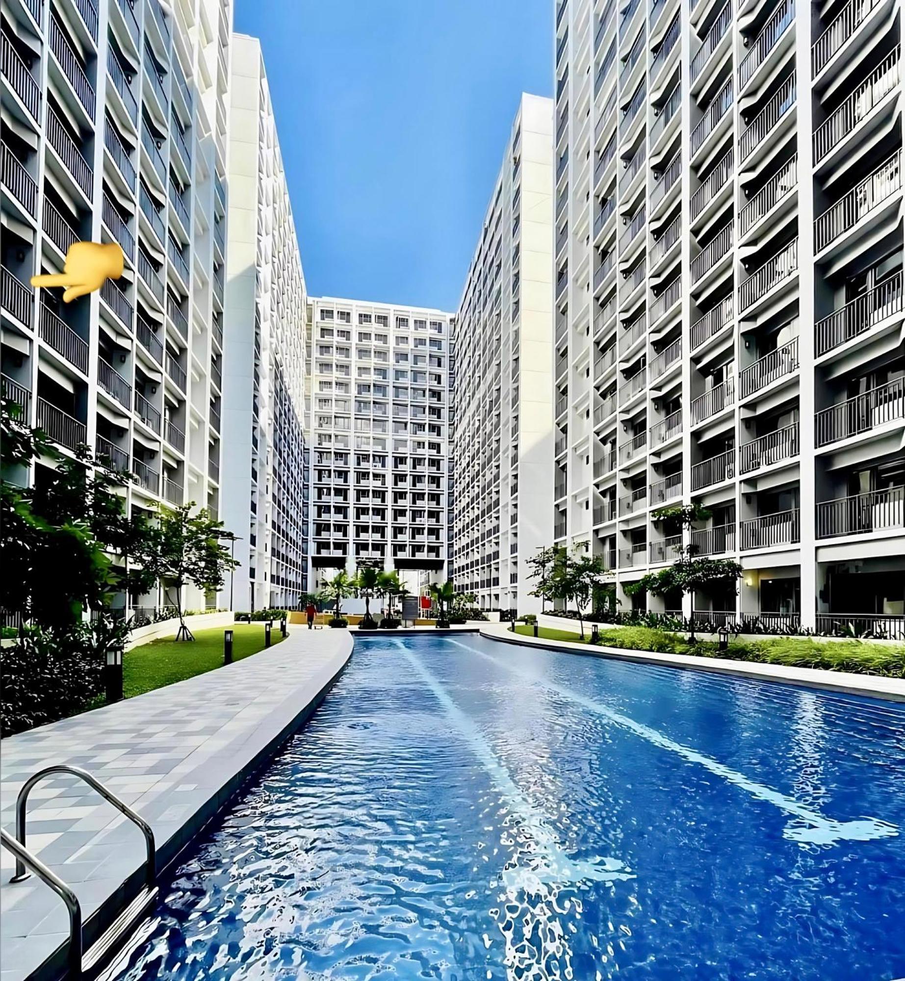 Mall Of With Balcony Facing Pool @ Shore2