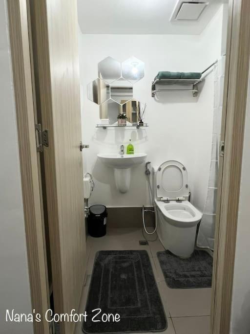 Nana's Comfort Zone Apartment *