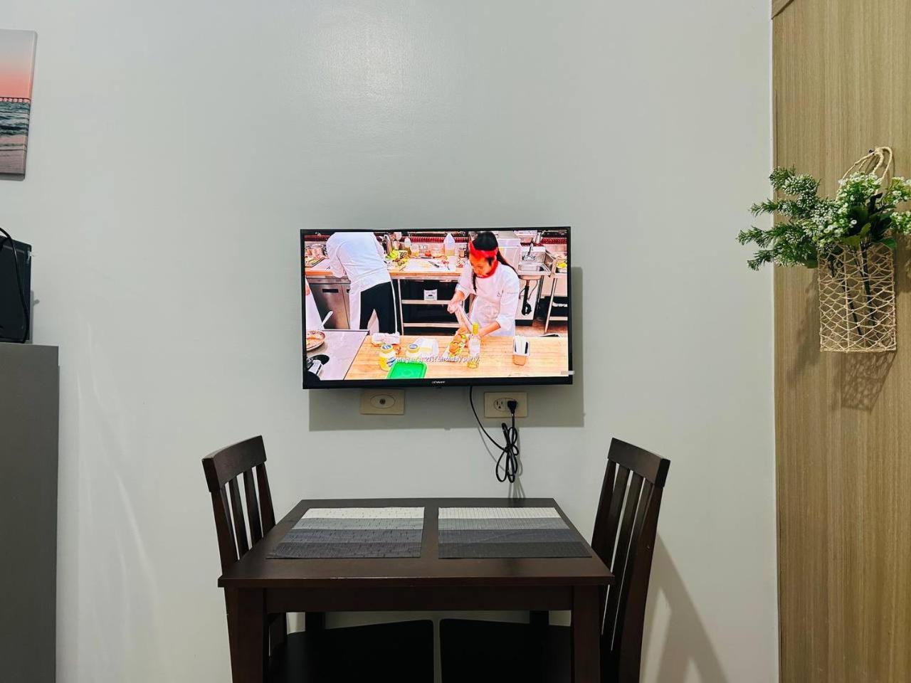 Cozy Staycation Breeze Apartment