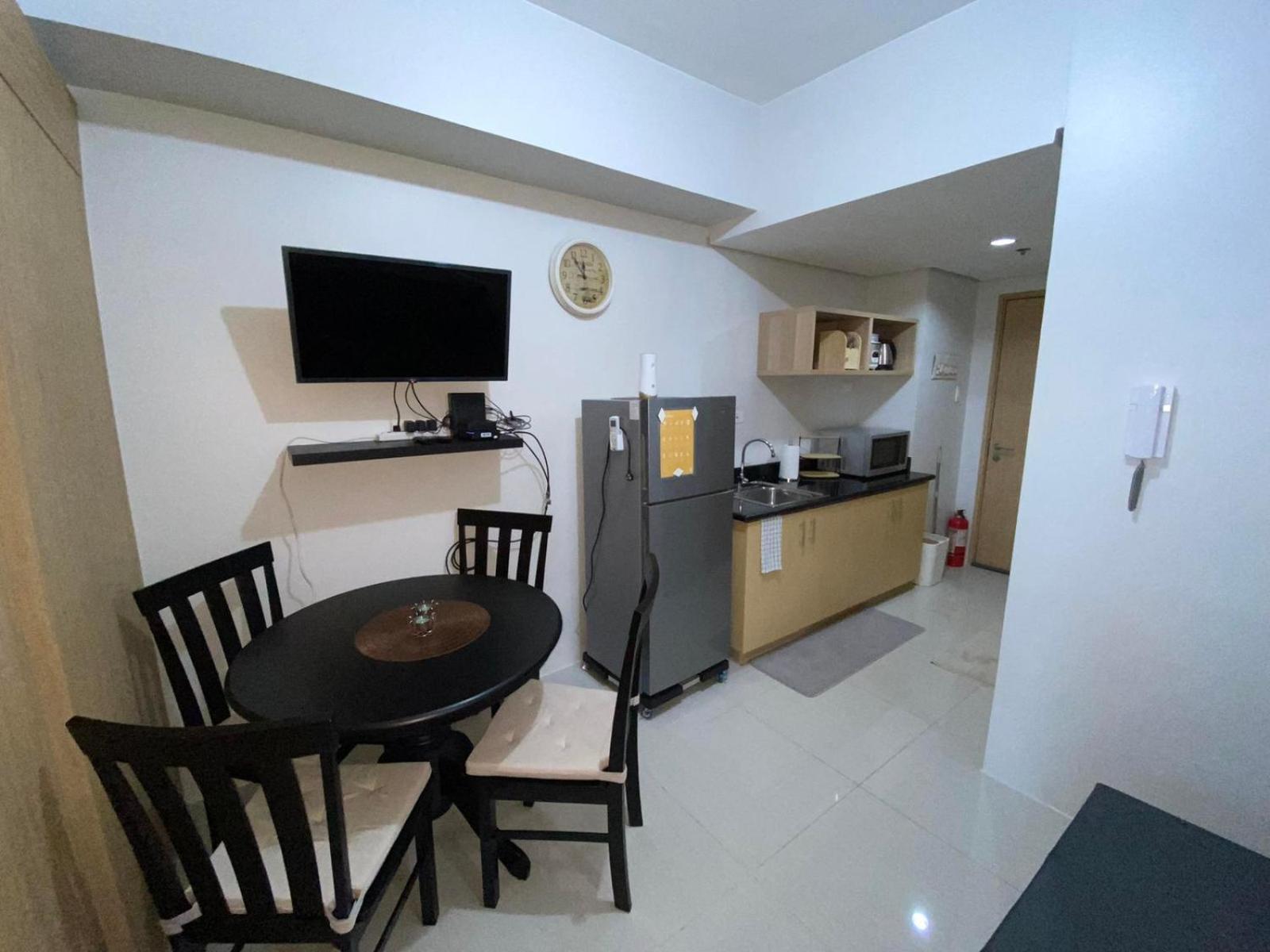 Fern Grass Residences Tower 4 Staycation * Manila