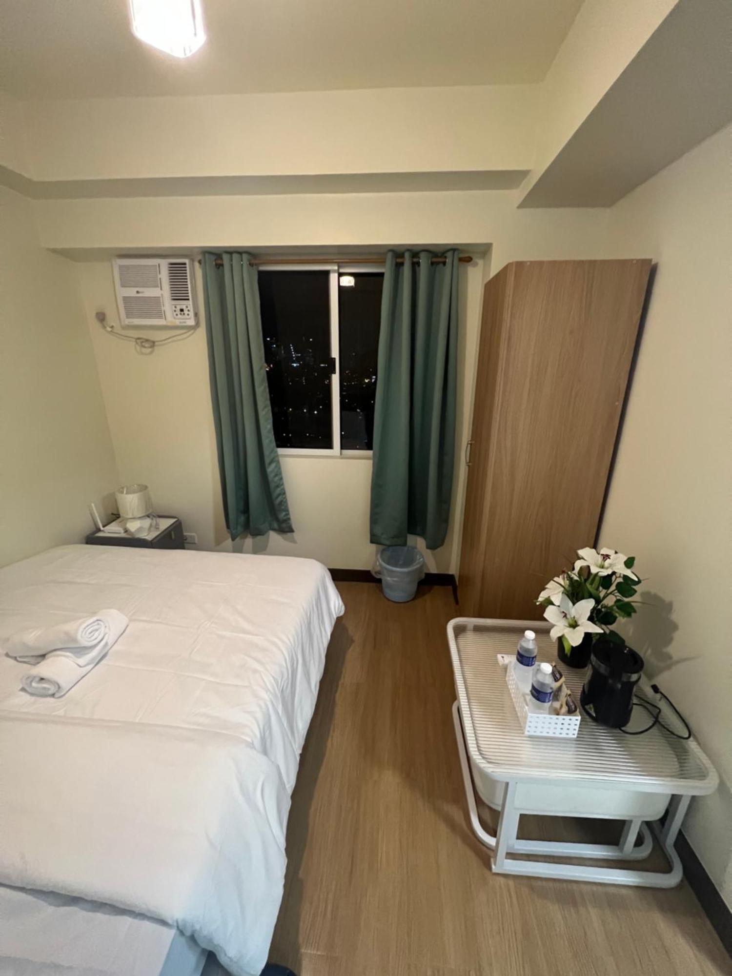 Near Bgc Makati Ortigas 1br Wi-fi Netflix Balcony