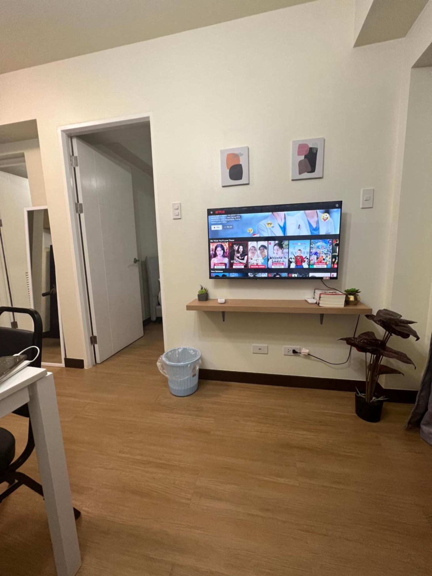 Near Bgc Makati Ortigas 1br Wi-fi Netflix Balcony