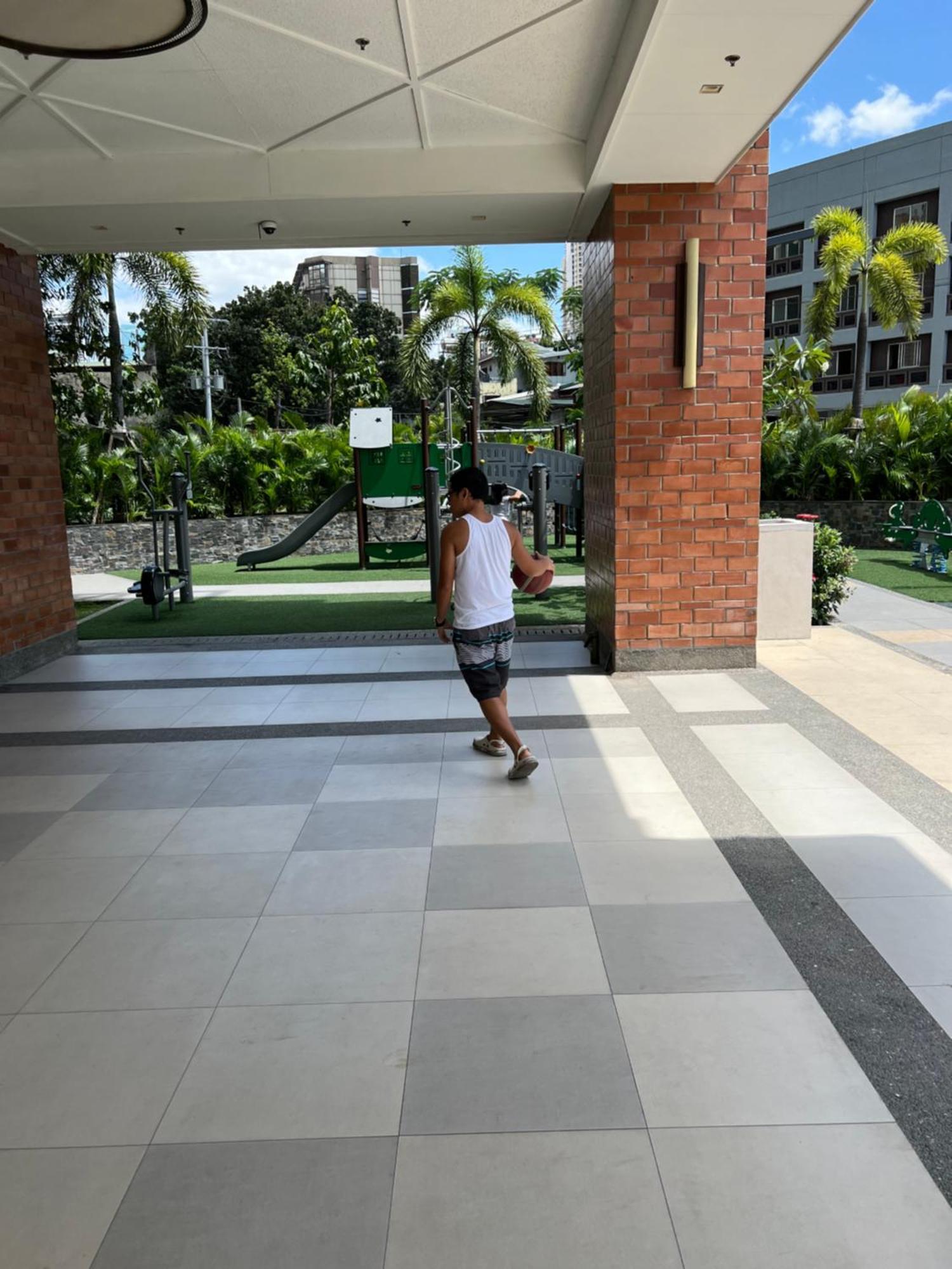 Apartment Near Bgc Makati Ortigas 1br Wi-fi Netflix Balcony *