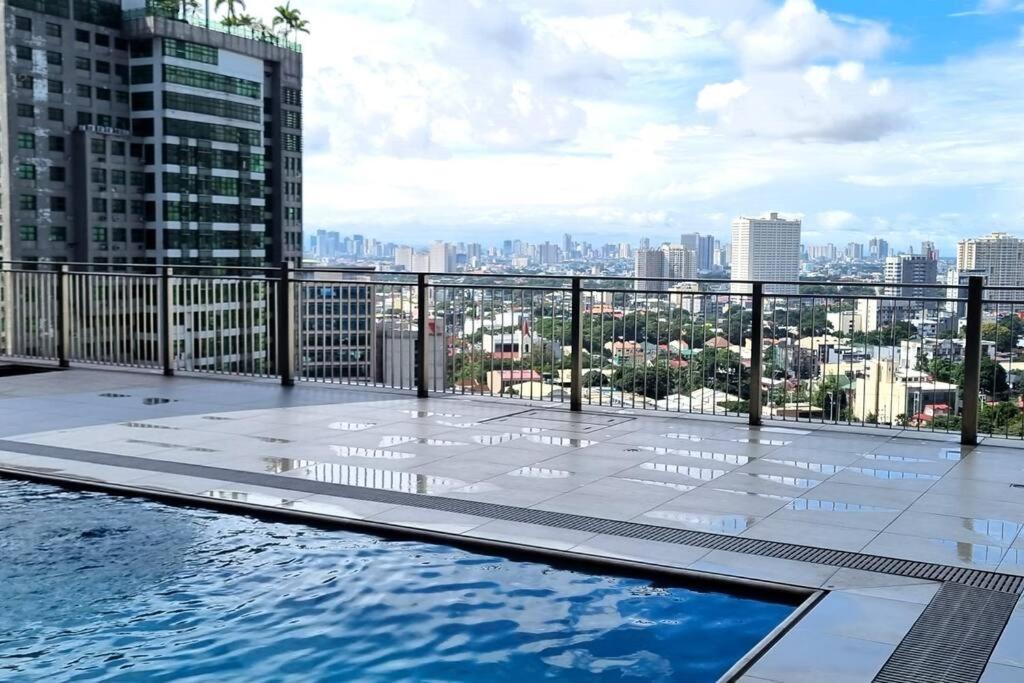 Quezon Victoria Sports Tower * Manila