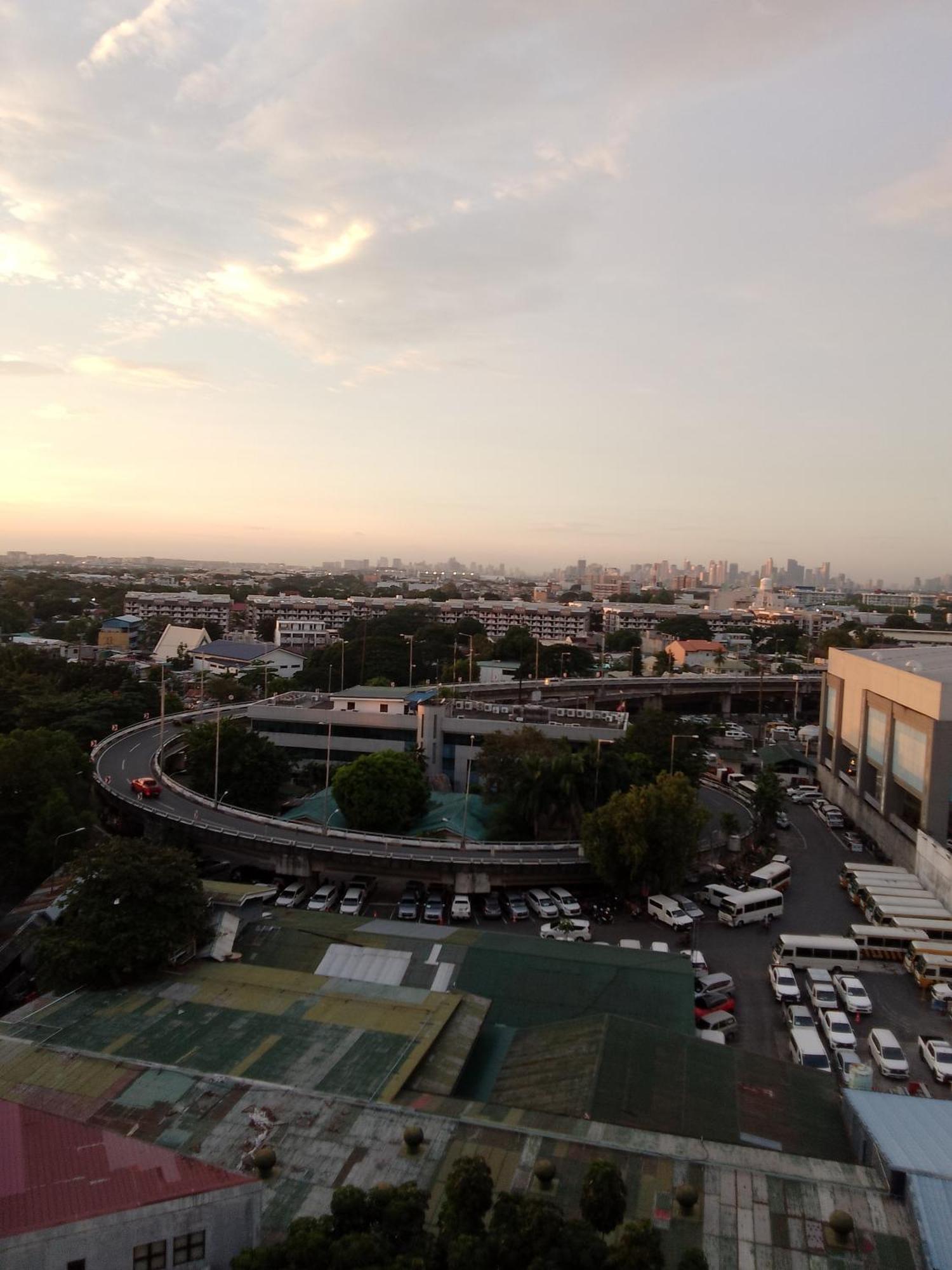 1bedroom With Balcony Apartment Manila