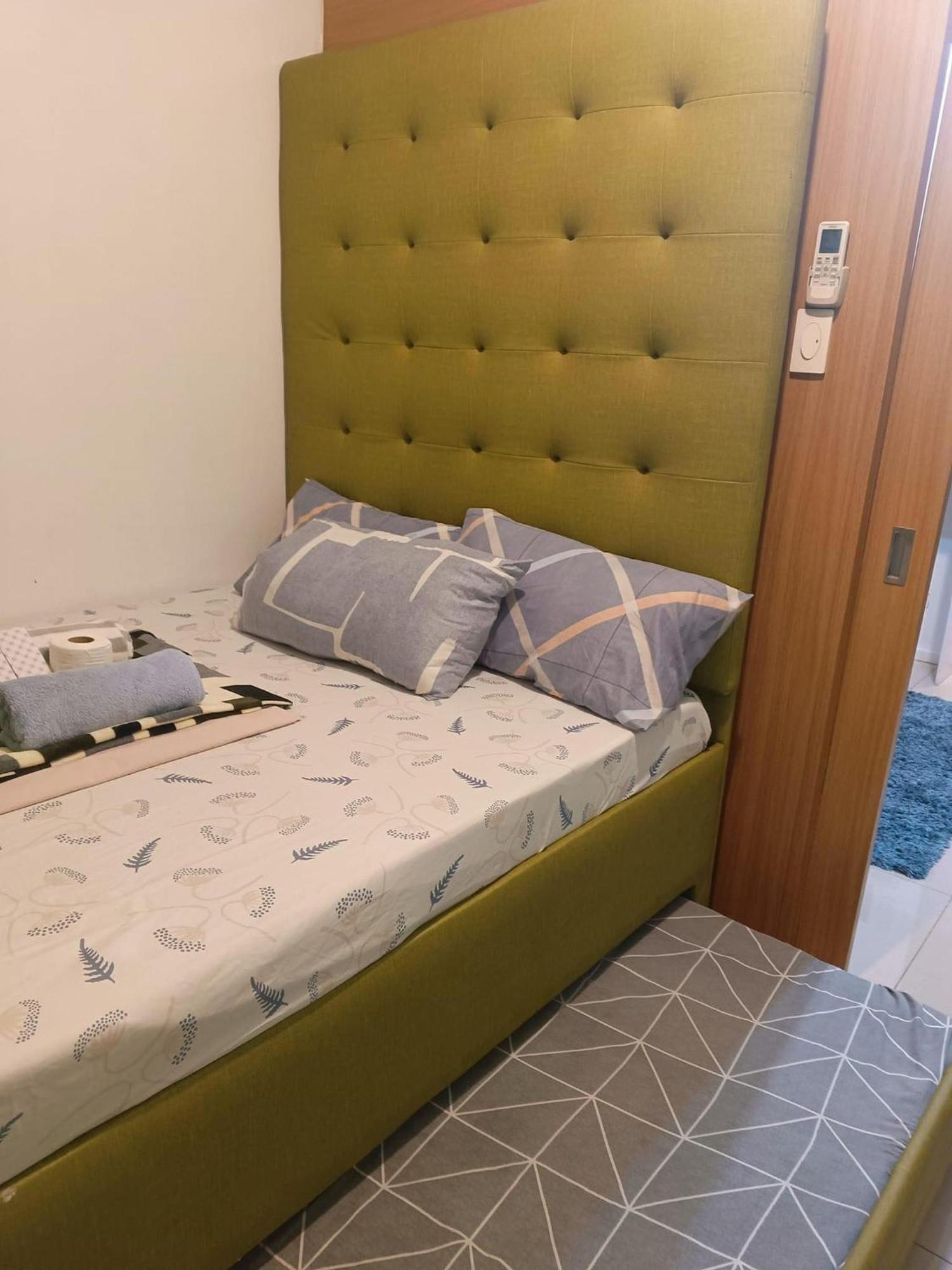 Shell/shore Residences Apartment