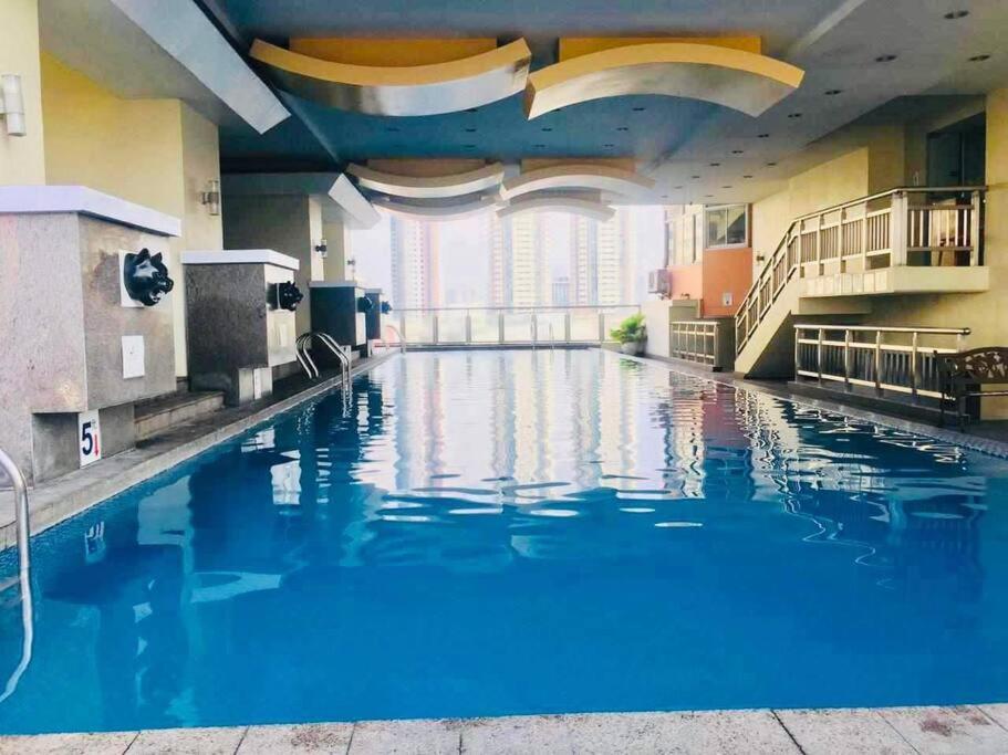 Birch Tower A3 Front Of Robinson Mla Freepool * Manila
