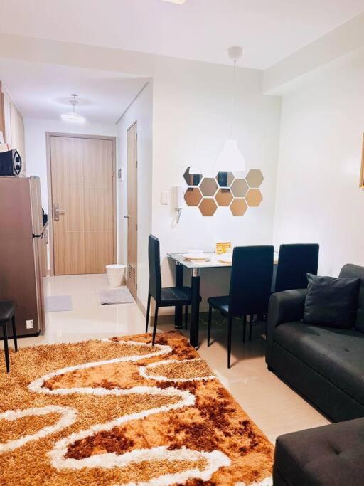 Shabby Chic & Contemporary * Manila