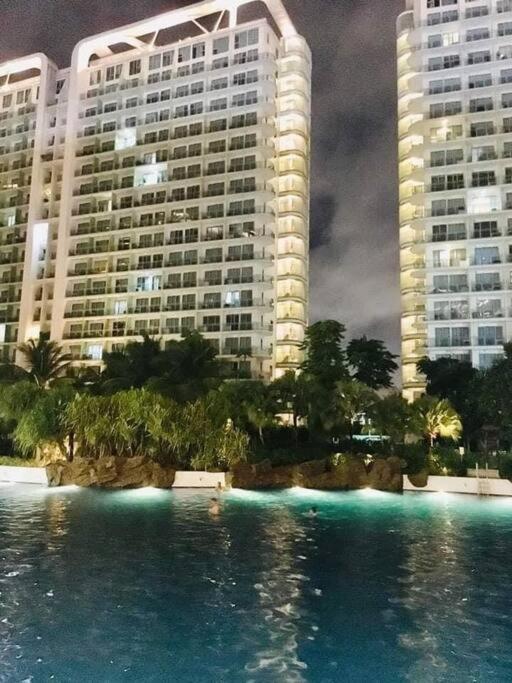 Apartment Azure Urban A12 Wavepool Near Mall Airport Manila