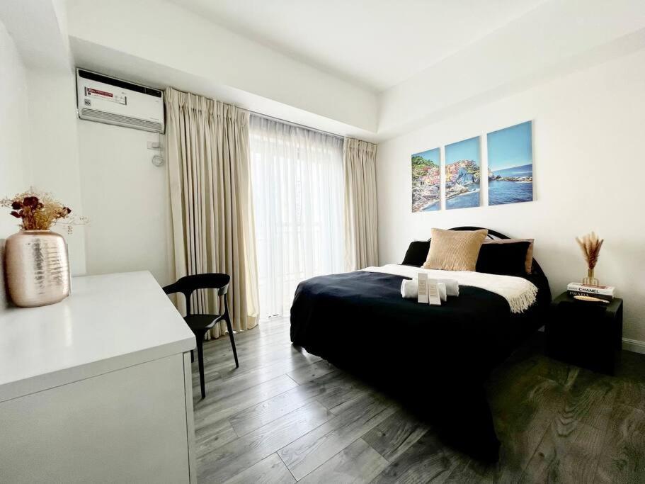 Suzi Bgc With Sauna, Gym, Netflix, Pool & High Speed Internet