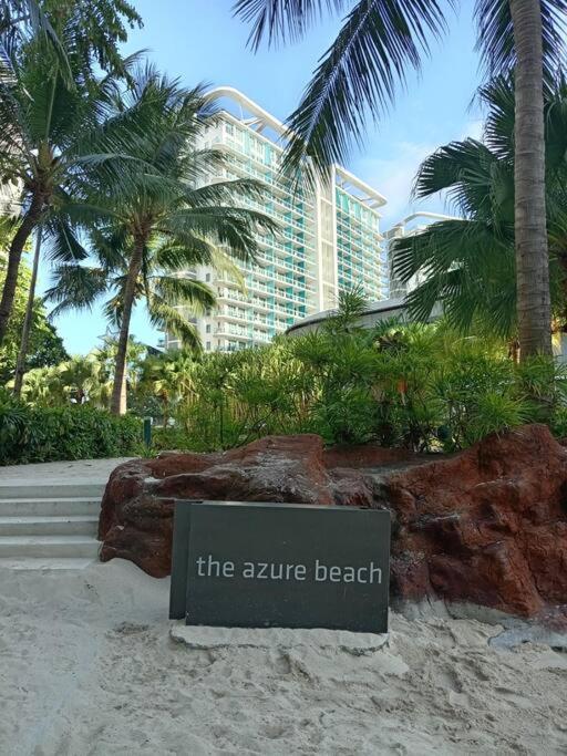 Affordable Staycation In Azure Apartment