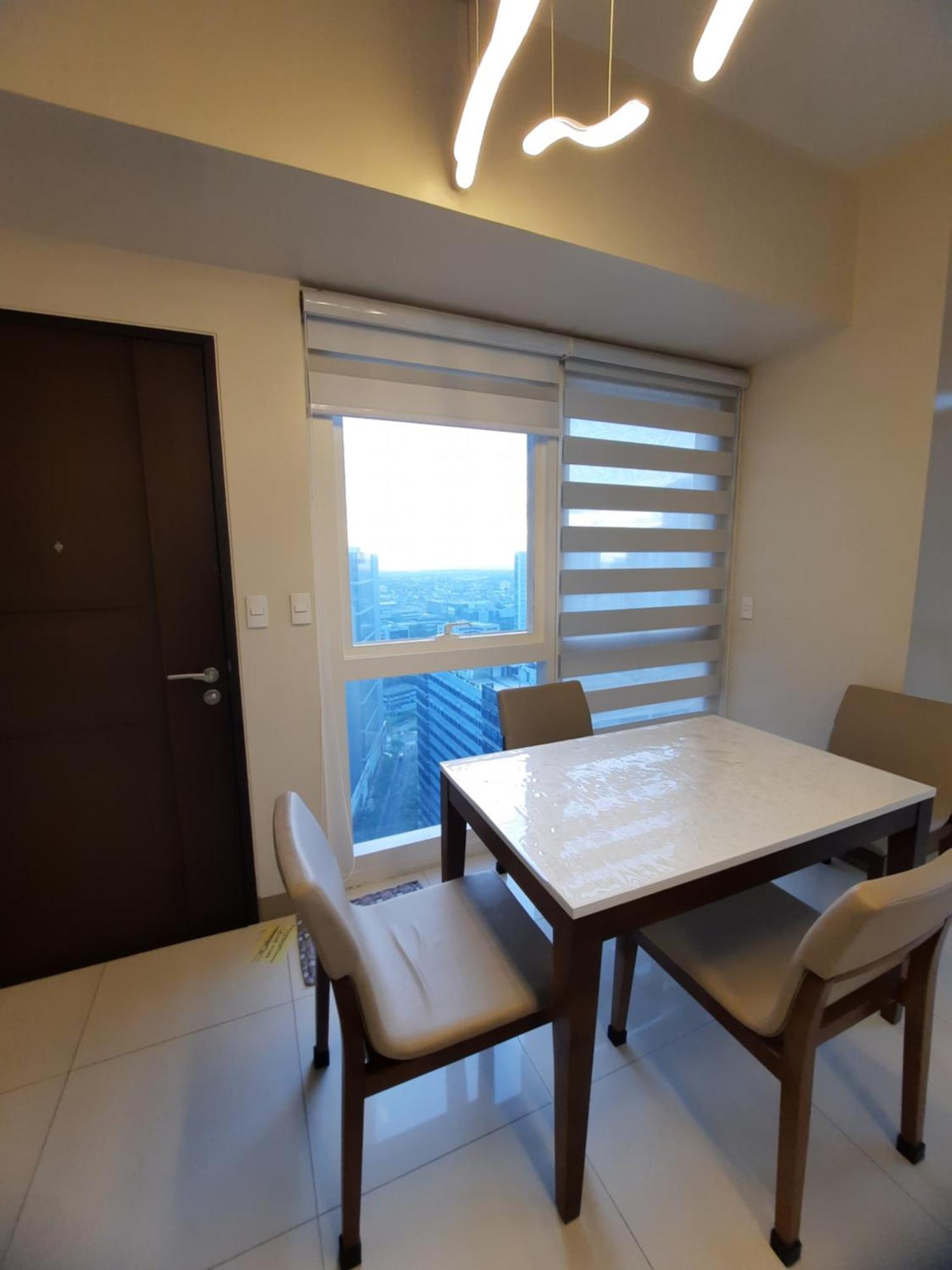 Apartment Bonifacio Global One Uptown Residence-2 Bedroom *