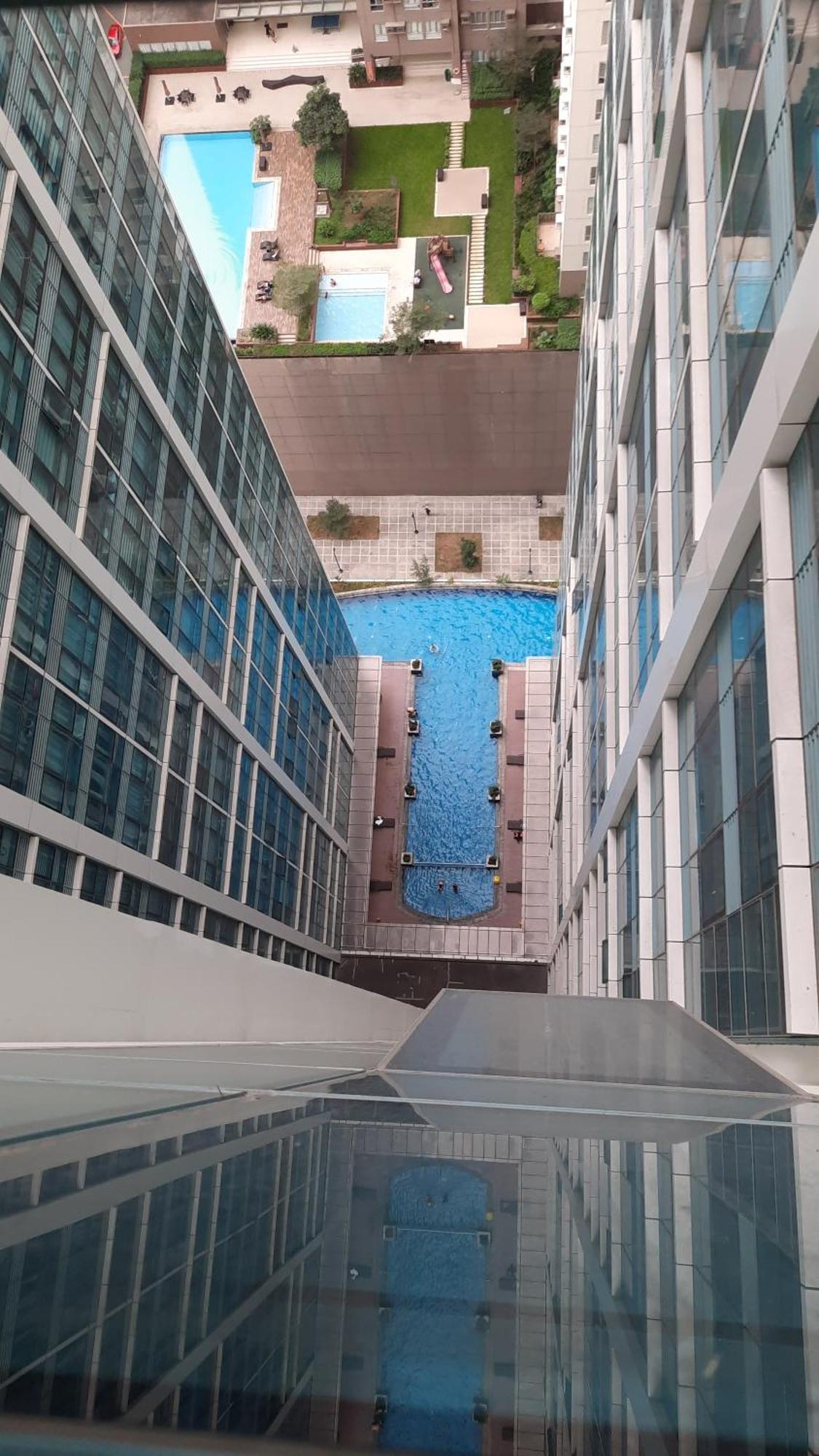 Bonifacio Global One Uptown Residence-2 Bedroom * Manila