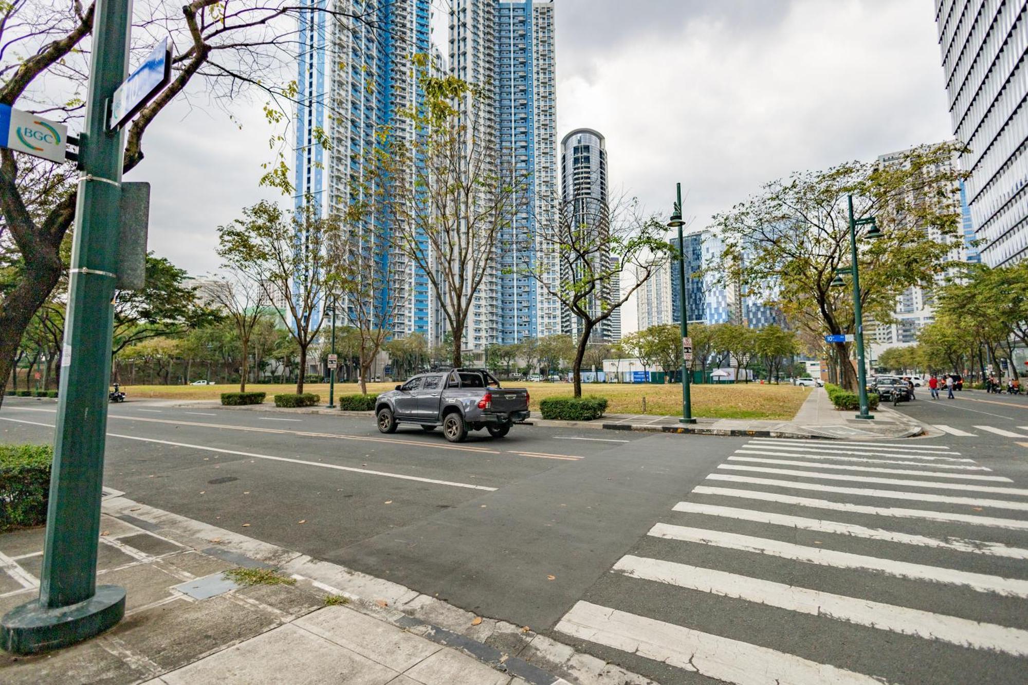 New 2br Of 86sqm With Netflix In Bgc *