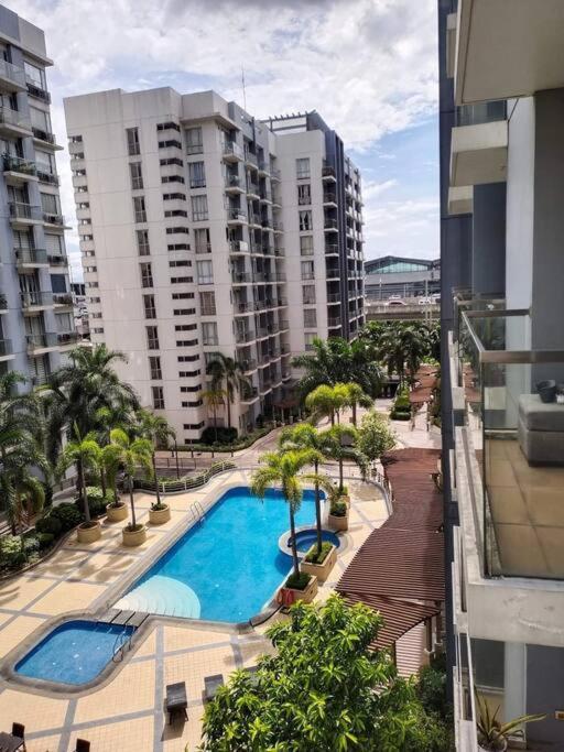 Apartment Modern Infront Of Naia T3