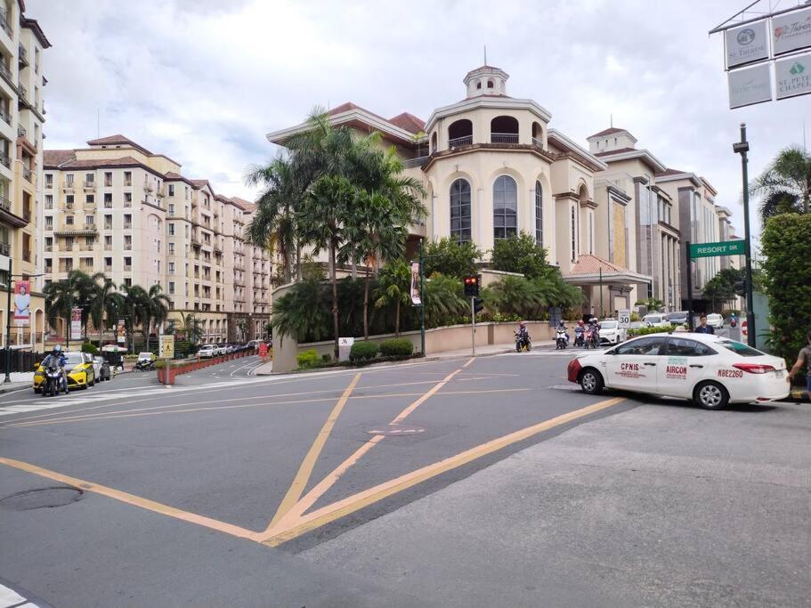 Modern Infront Of Naia T3 * Manila