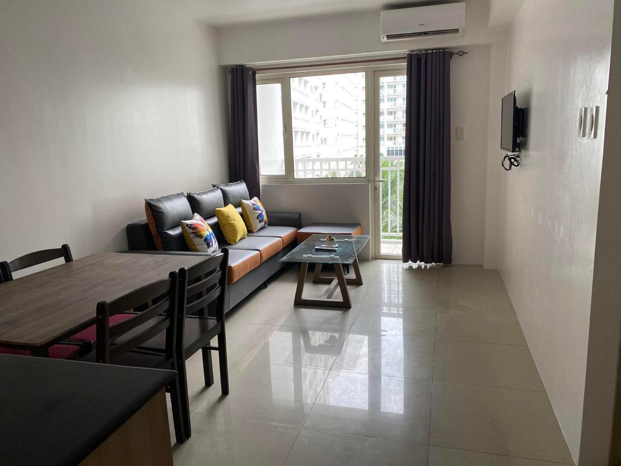 Shore D6, Shortwalk Mall Of Near Airport *