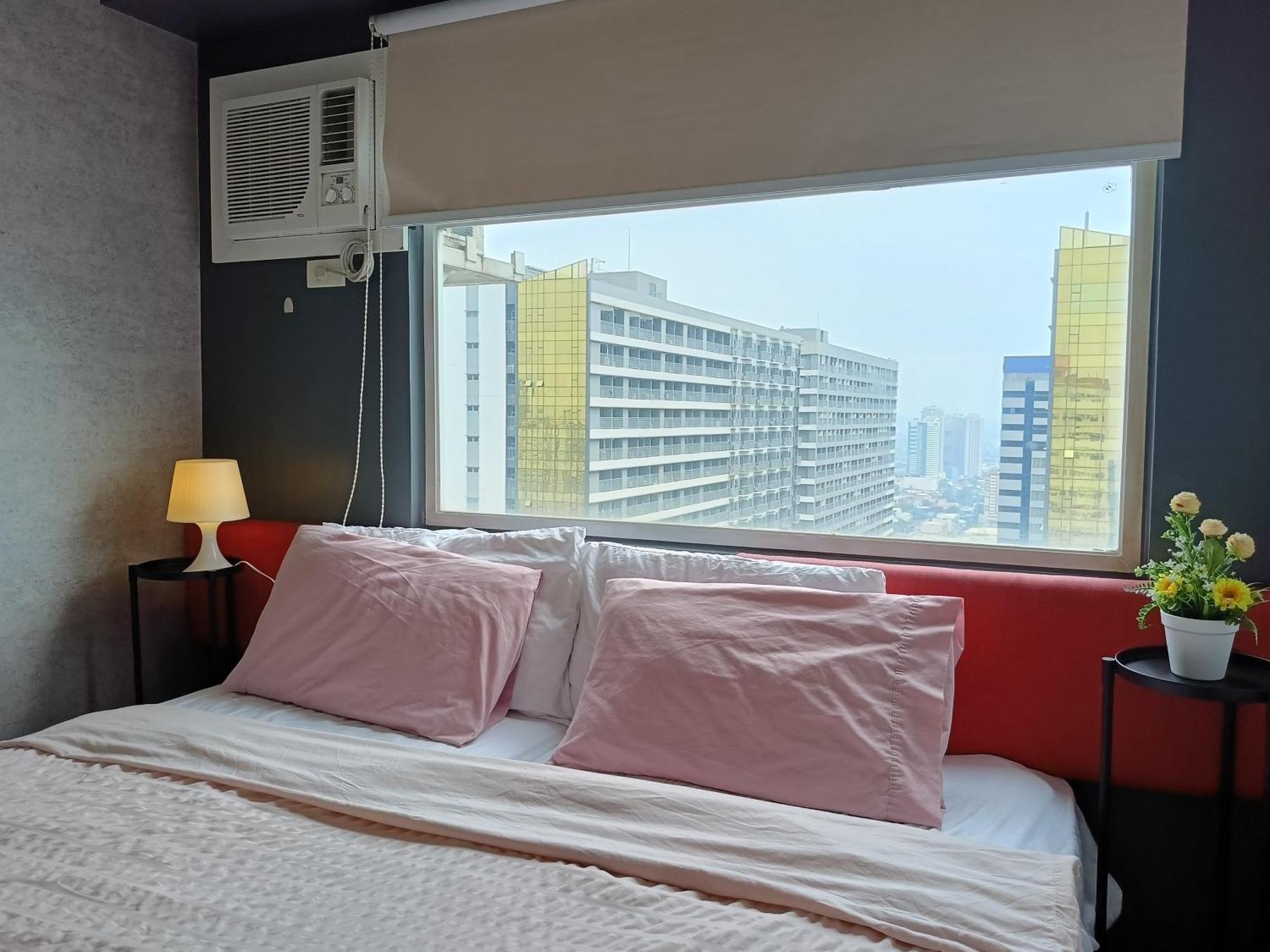 Penthouse 2 At Urban Deca Edsa By Citystudio