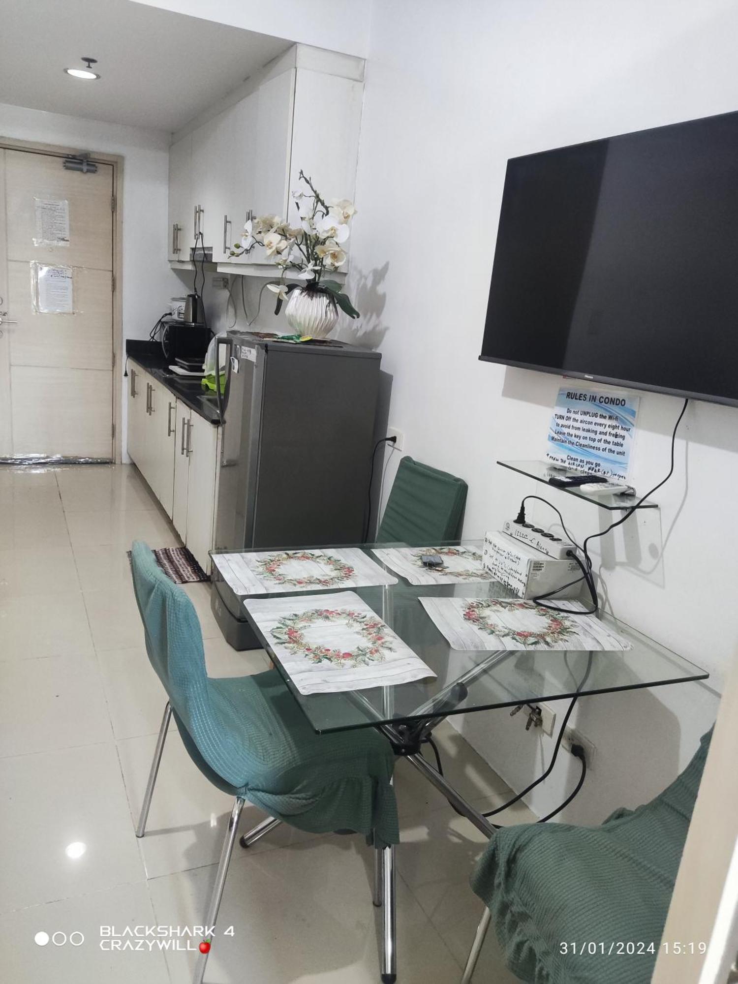 Arise Shell Residences Hotel Manila
