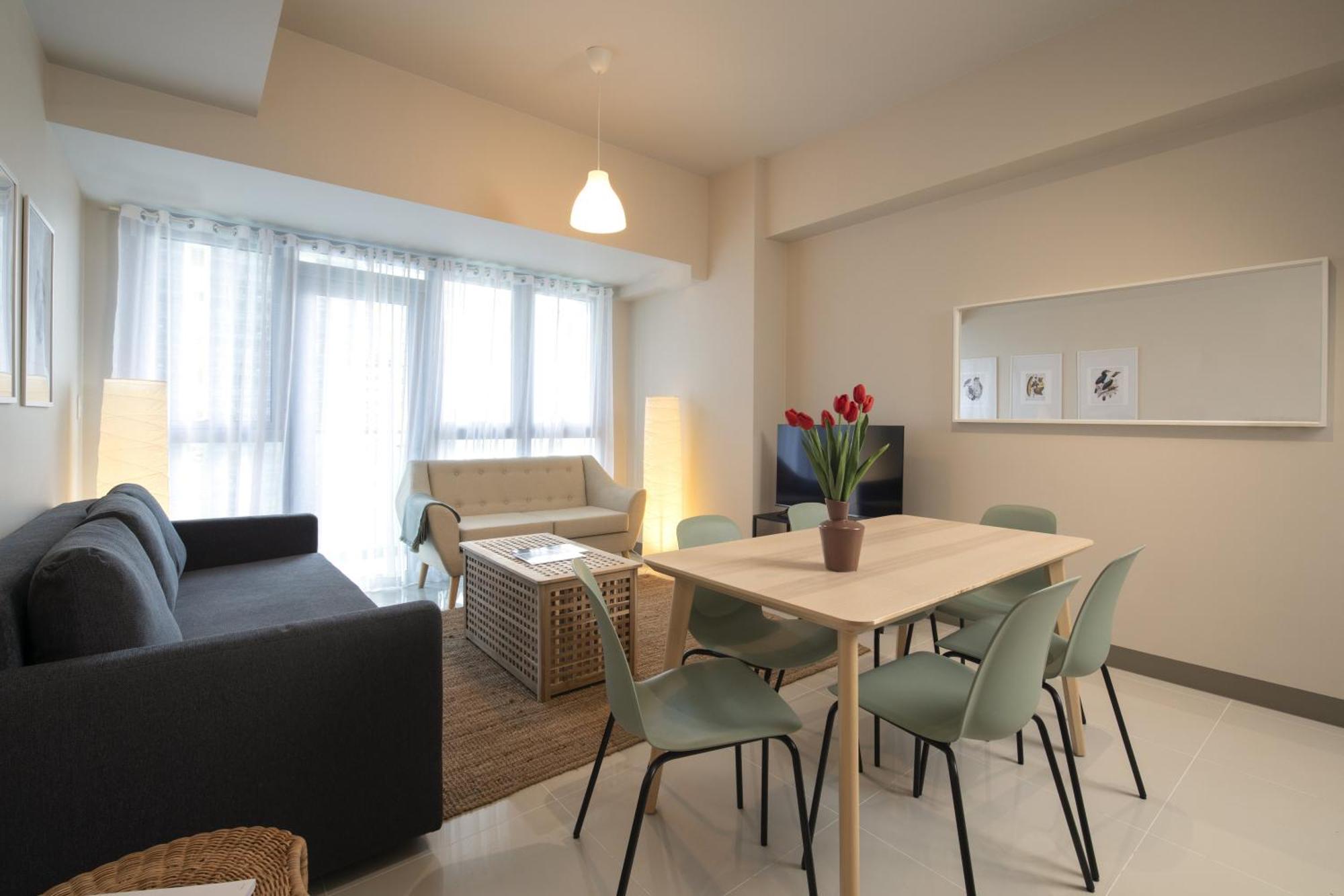 Apartment Uptown Parksuites Tower 2 Bgc By Ph Staycation Manila