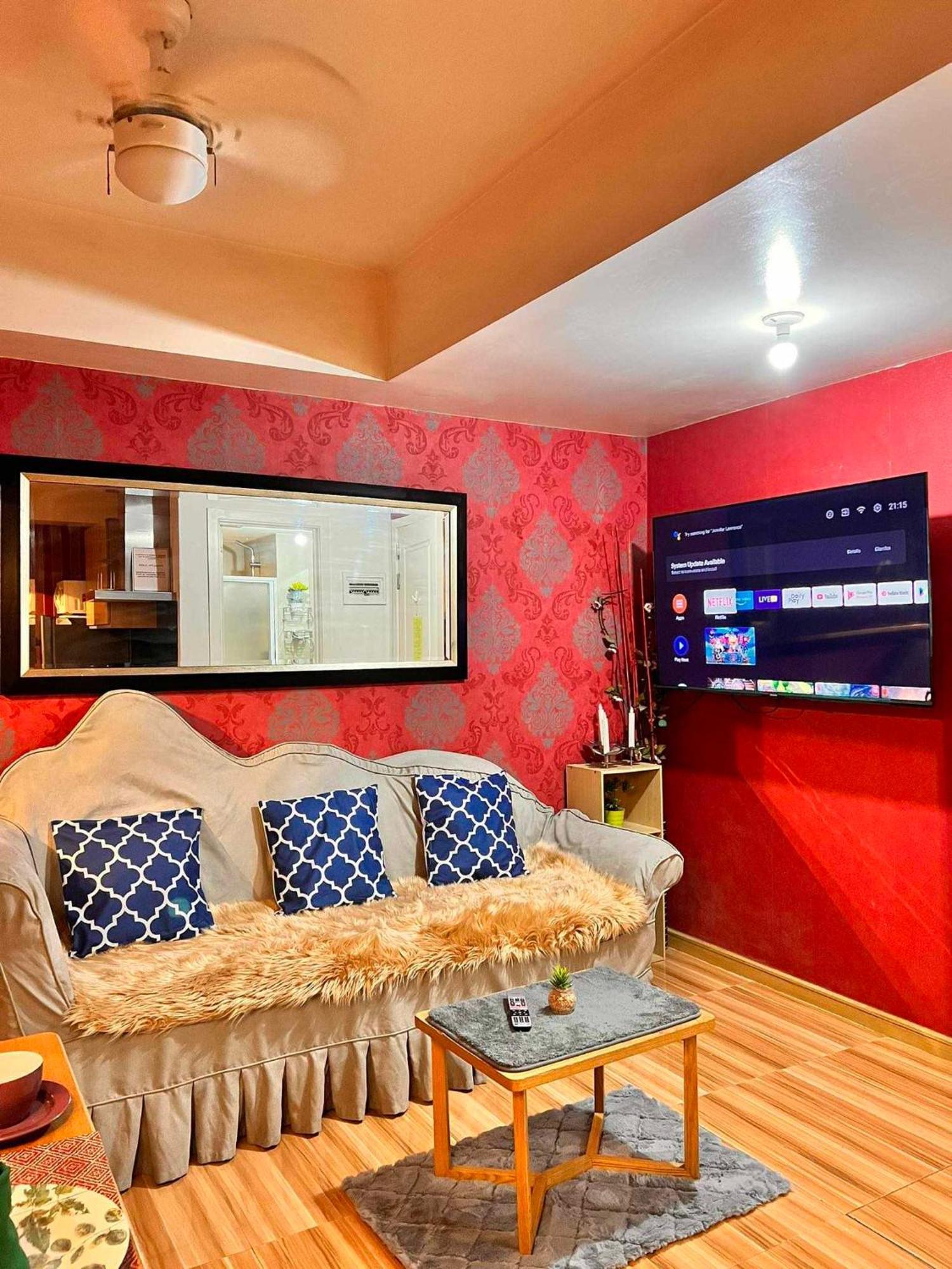 Azure Beach Residences Staycation Aparthotel *