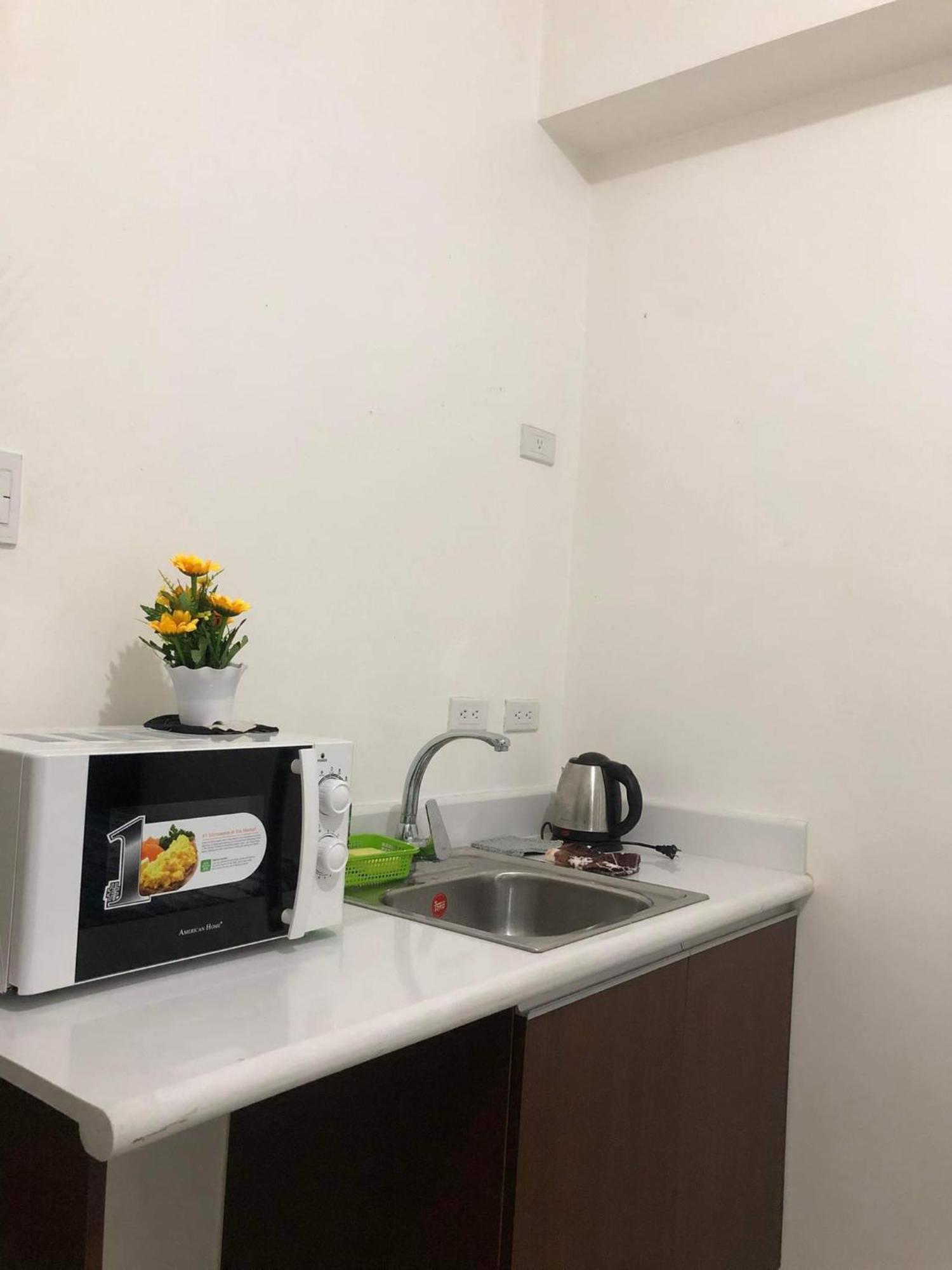 Grand Riviera Suites2 @ Us Embassy/freepool/wi-fi Apartment