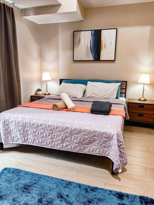 Apartment Cozy 1br With Balcony And Netflix In Uptown Bgc Manila