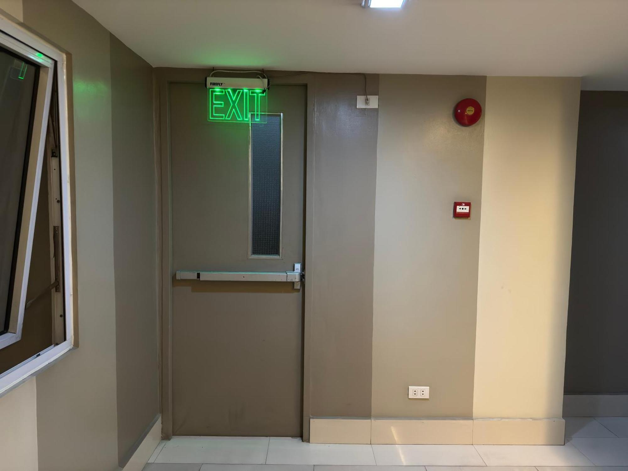 Apartment Brand New 2br In Bgc With Wifi Netfix And Manila