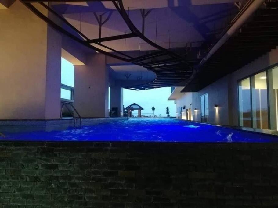 Apartment Grand Riviera Suites2 @ Us Embassy/freepool/wi-fi Manila