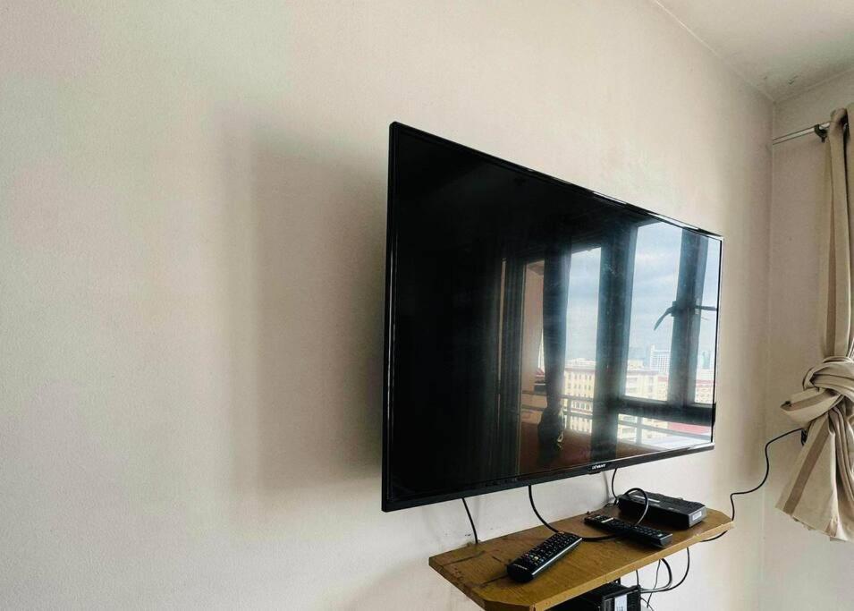 Apartment Grand Riviera Suites2 @ Us Embassy/freepool/wi-fi