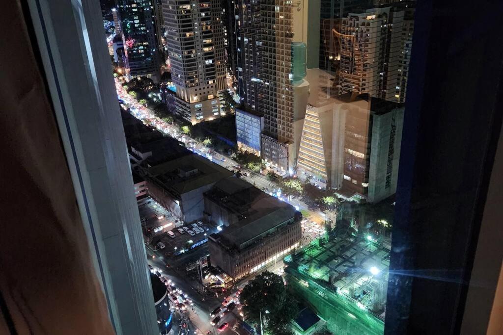 Homey 2br In Makati Apartment *