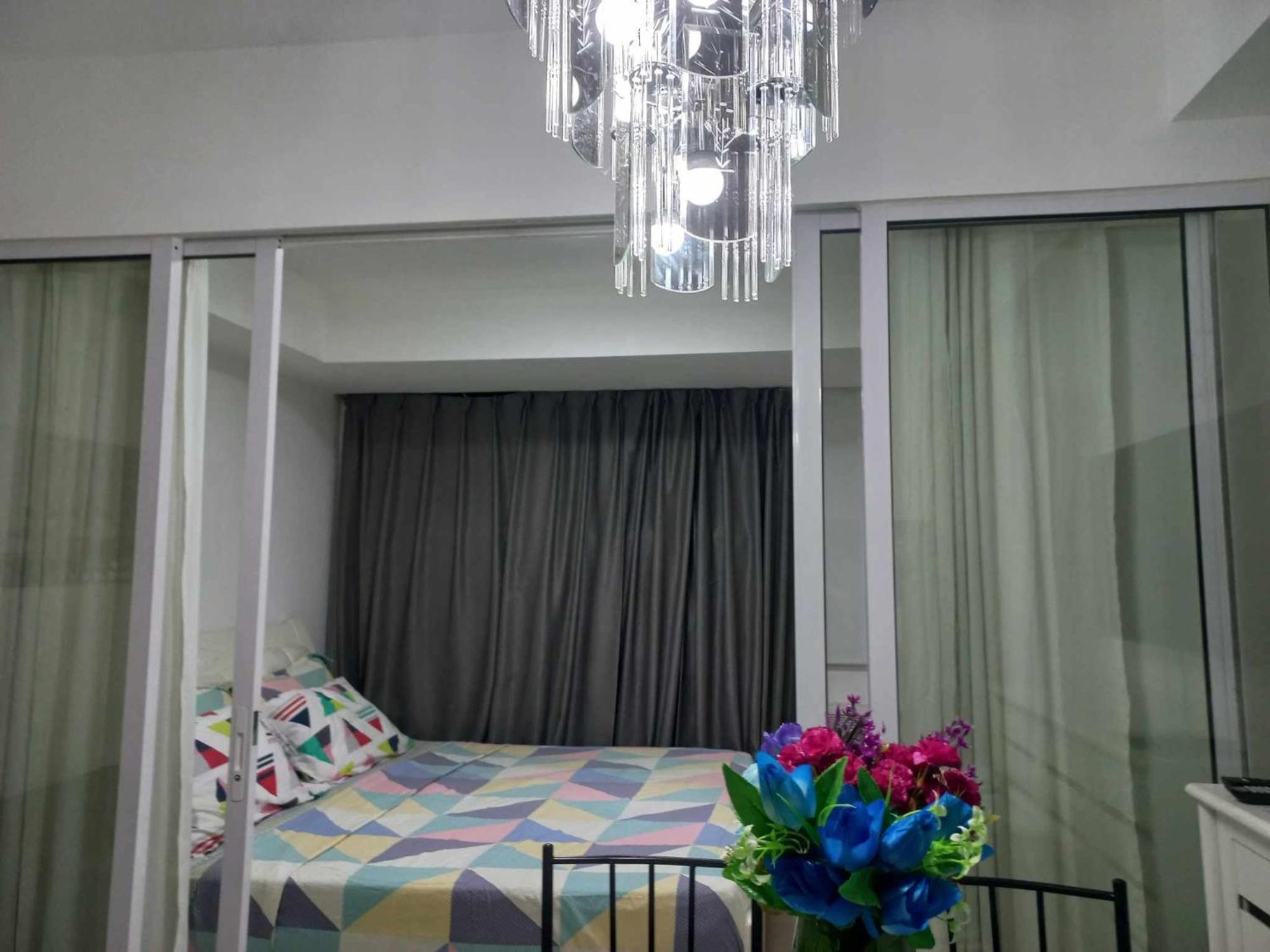 Azure Urban Staycation By Owner Only