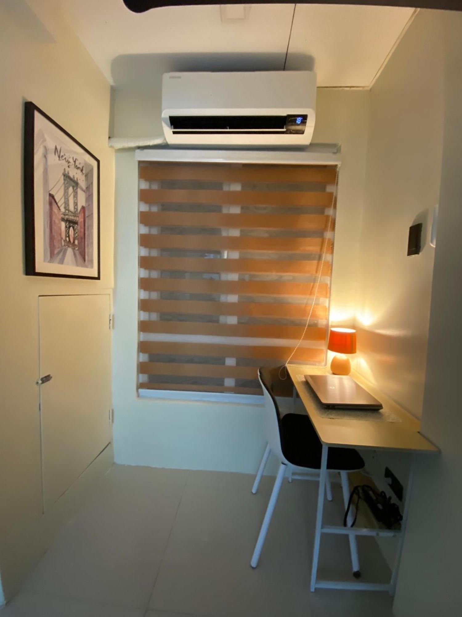 Staycation W/ Free Pool At Victoria Sports Apartment Manila