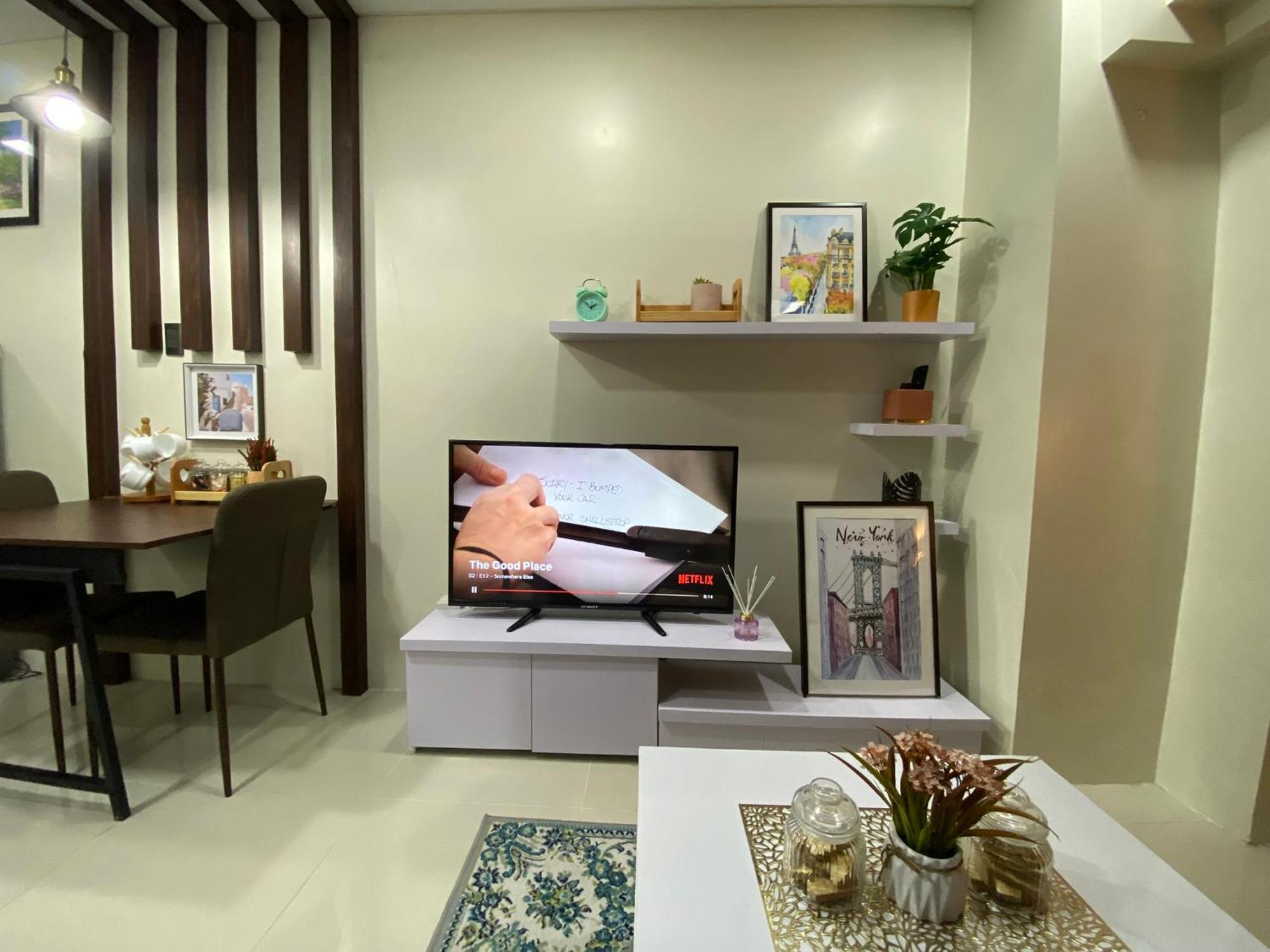 Chic Nook At Victoria Sports * Manila