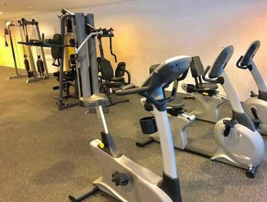 Grace Residences 1 Bedroom Fast Wi-fi Near Bgc And Mckinley 2110 Apartment *
