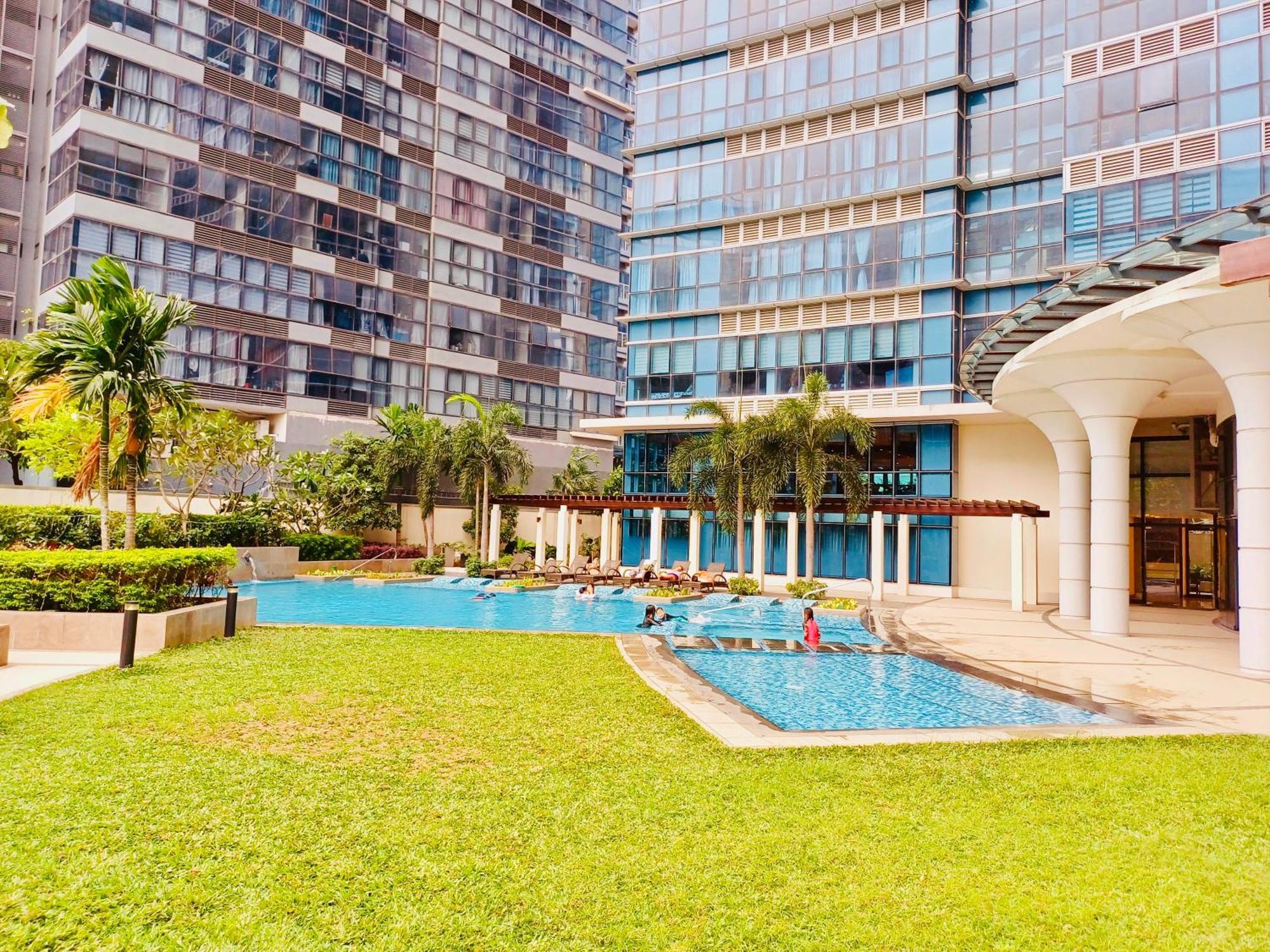 Bgc Luxury - Balcony, Pool, Wi-fi, View - 8 *