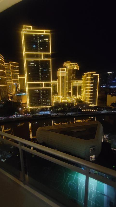 Apartment Aveline Modern Amenity View Acqua Private Residences Near Rockwell Makati *