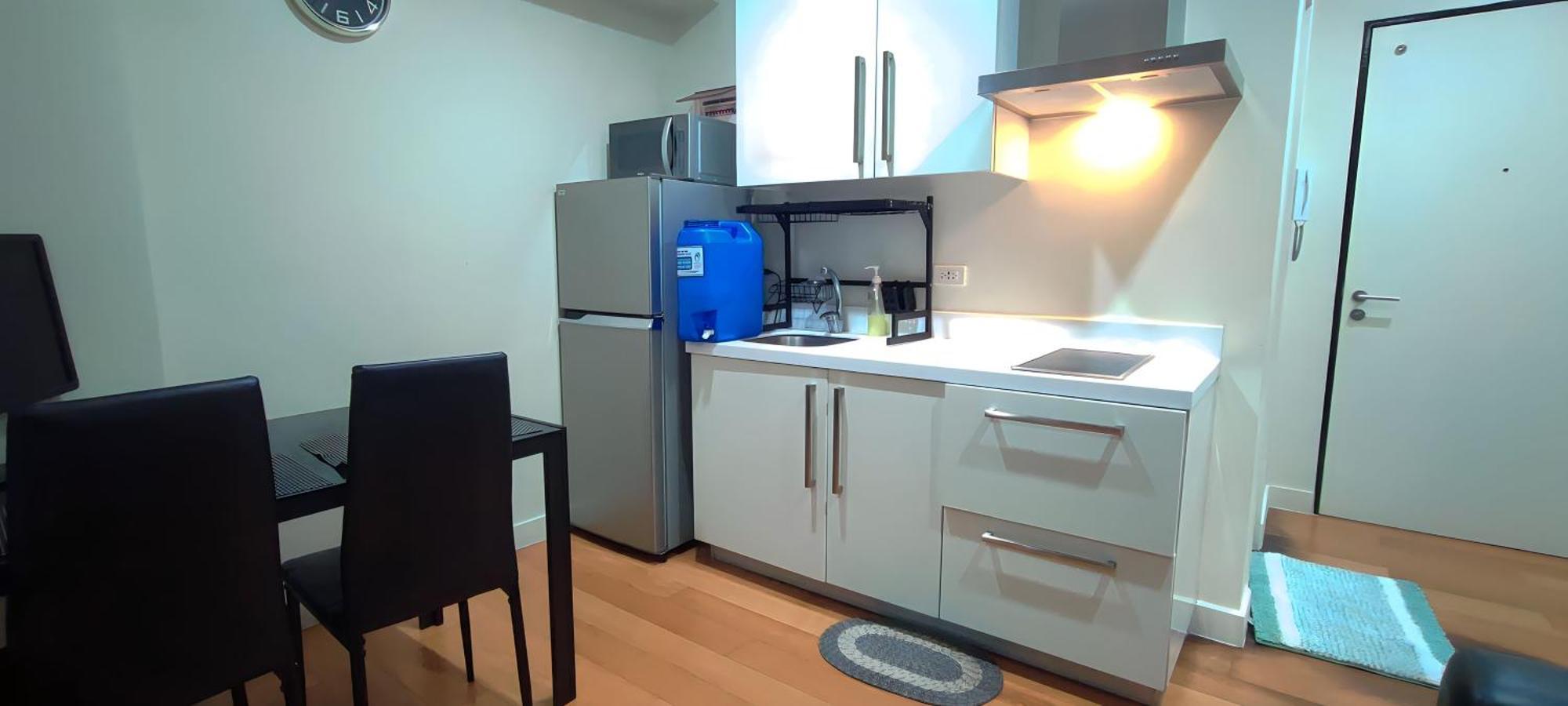 Apartment Aveline Modern Amenity View Acqua Private Residences Near Rockwell Makati