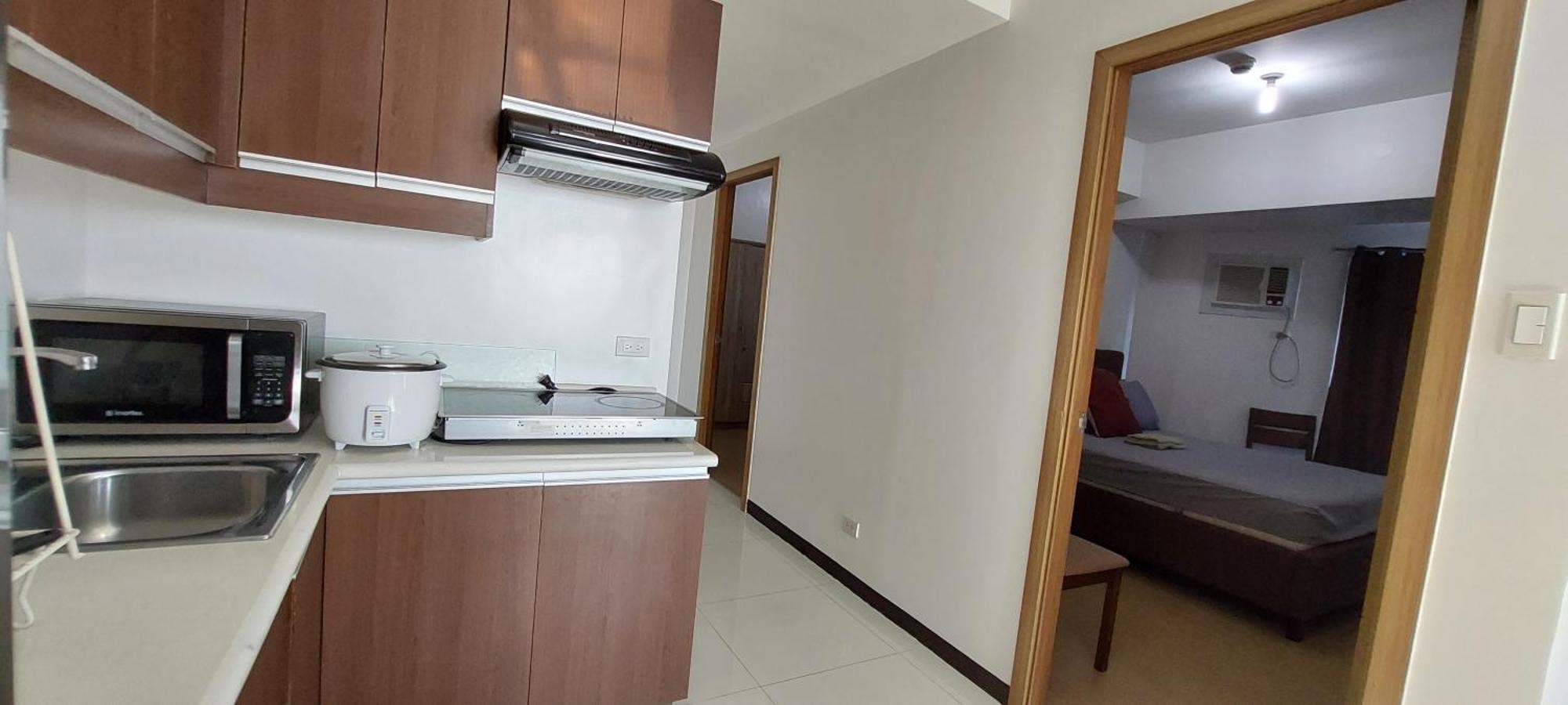 Aparthotel Snugglepod Condotel - Grand Riviera Suites, Us Embassy Manila, Roxas Blvd Manila
