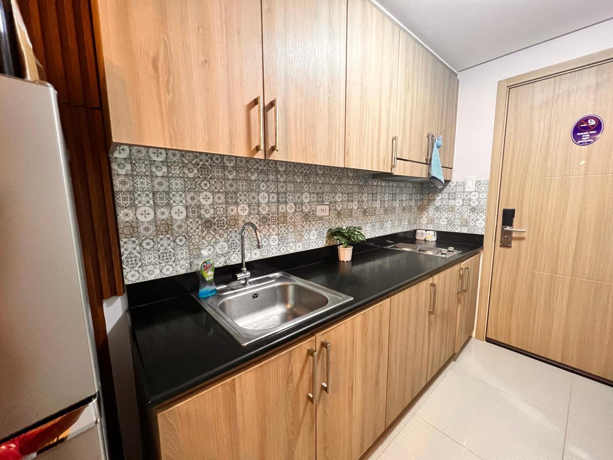 Yam Staycation Shore Residences Manila
