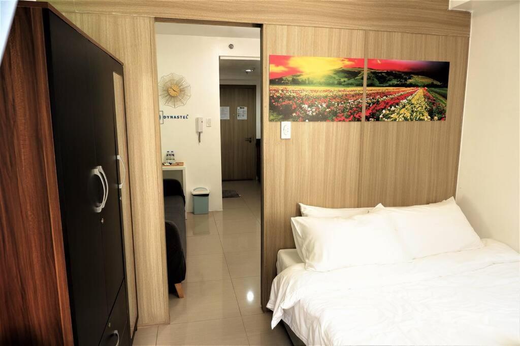 Moa Pasay 1149 Amazing Staycation Near Arena Smx Wtc