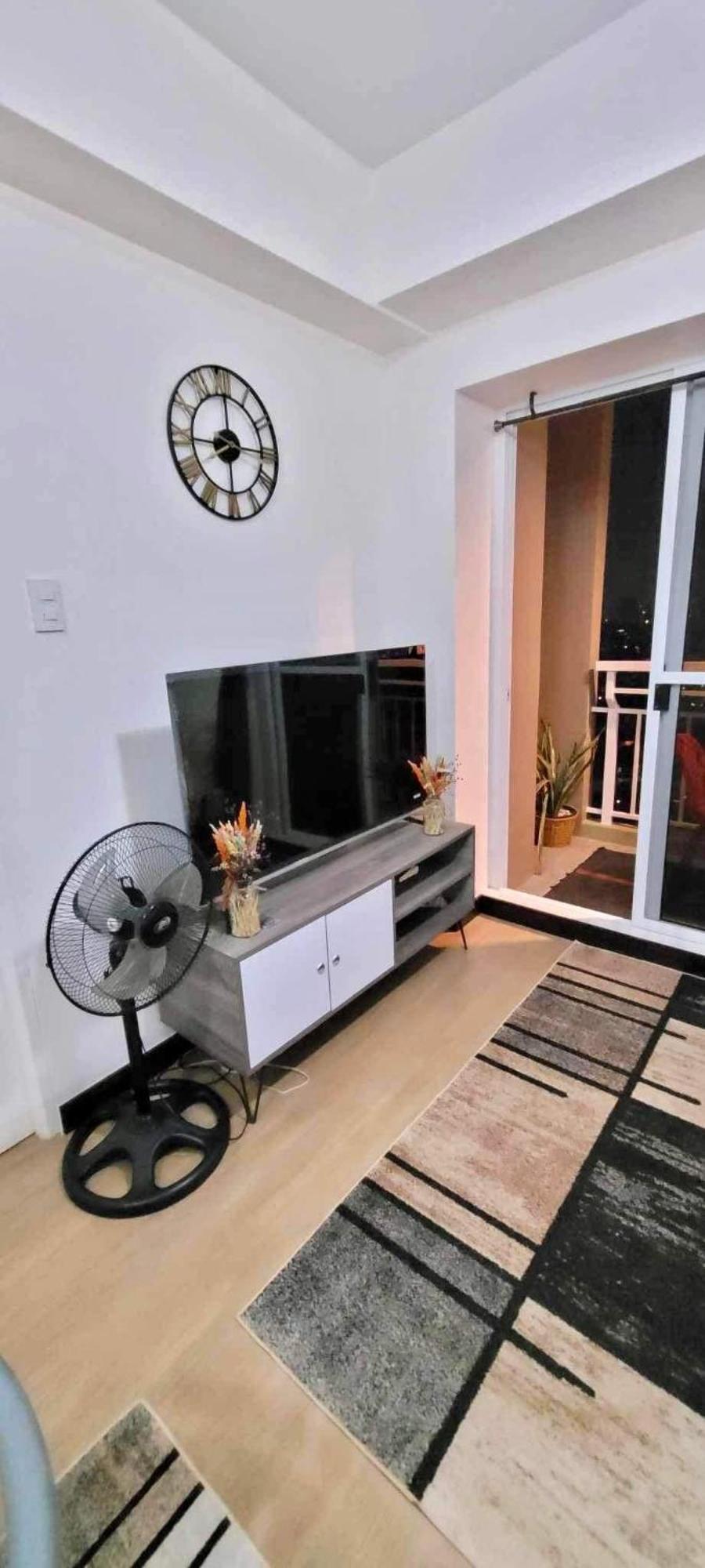 1br Unit At Celandine Near Ayala Cloverleaf Mall Apartment Manila