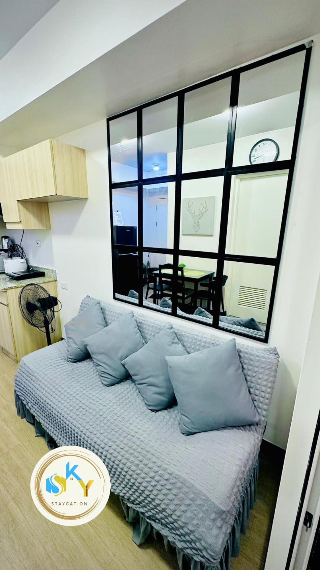 1br Unit At Celandine Near Ayala Cloverleaf Mall Manila