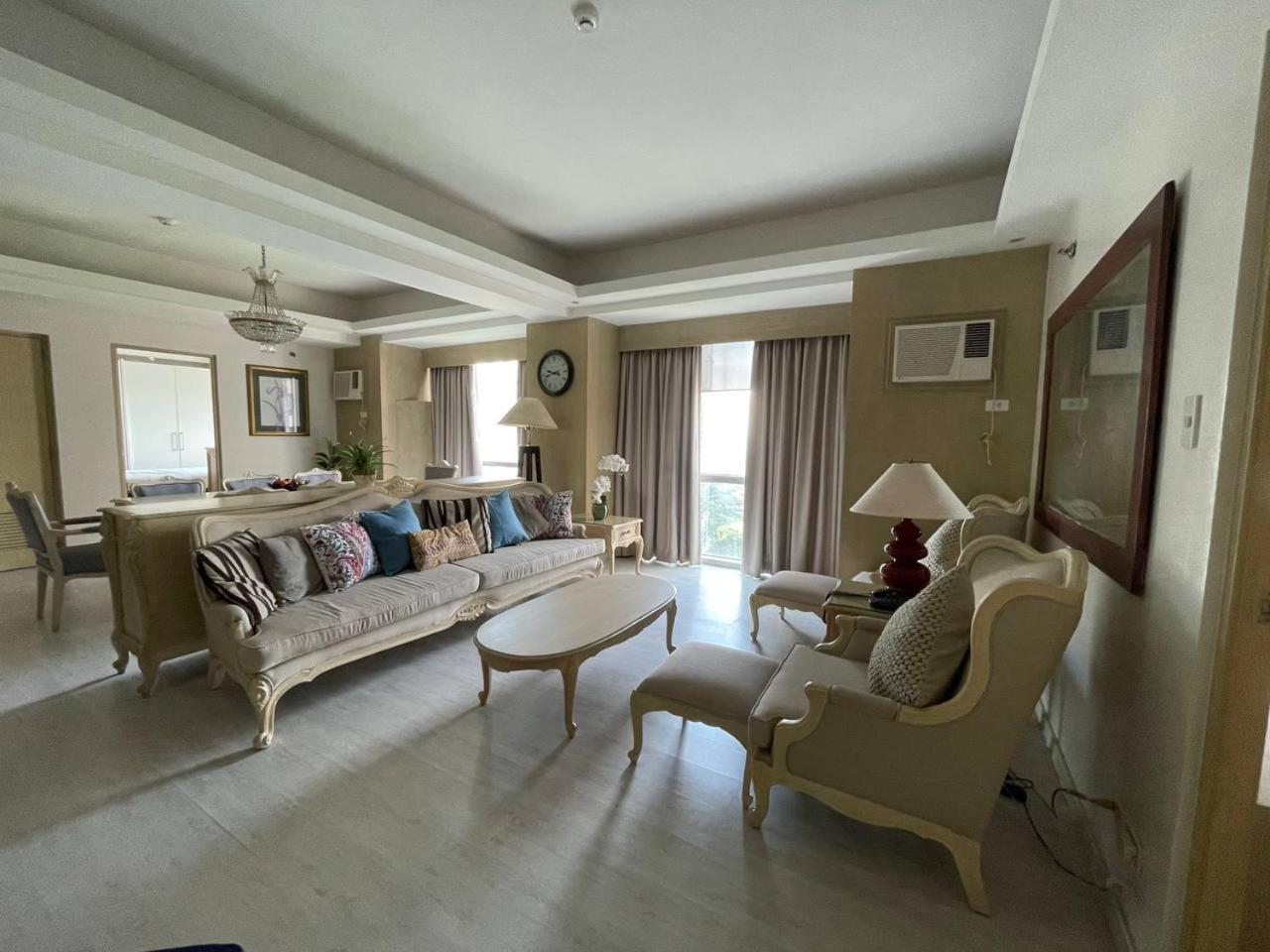 Avant At The By Urban Realty Manila