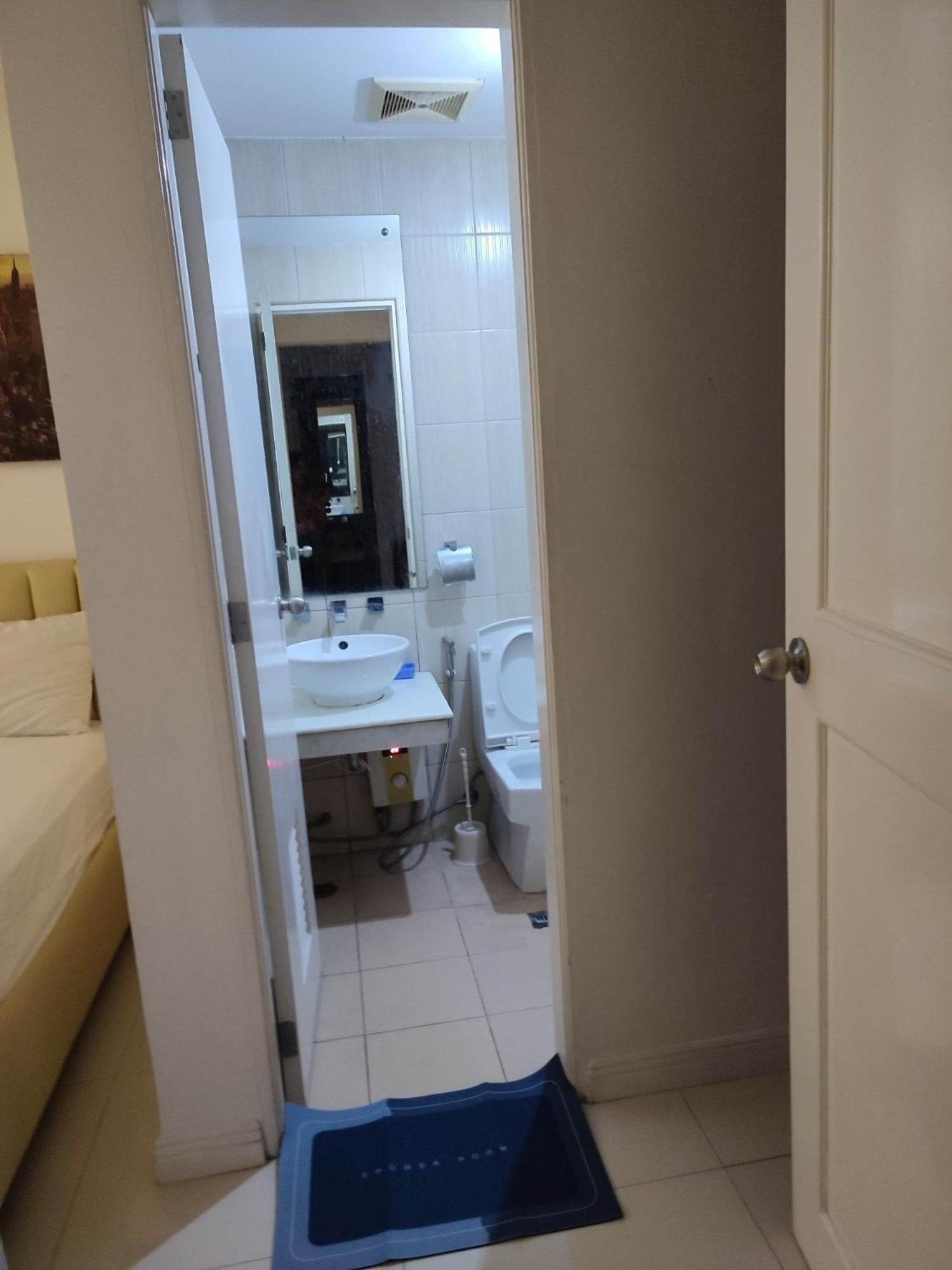 60 Percent Off Deluxe Ocean View Free Pool And Free Sauna Access Included Perfect Location Near Us Embassy, Naia, Makati, Bgc, Mall Of Asia, And Chinatown Dont Miss Out Book Now And Save Updated Price 2025 5* Manila