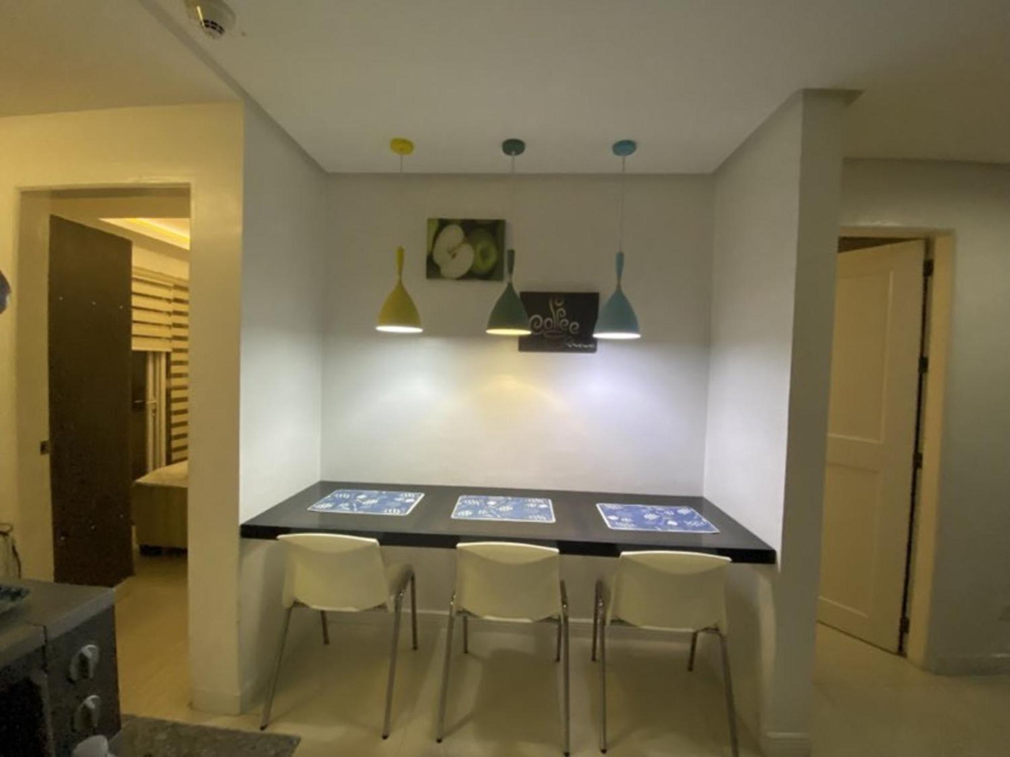 60 Percent Off Deluxe Ocean View Free Pool And Free Sauna Access Included Perfect Location Near Us Embassy, Naia, Makati, Bgc, Mall Of Asia, And Chinatown Dont Miss Out Book Now And Save Updated Price 2025 5* Manila
