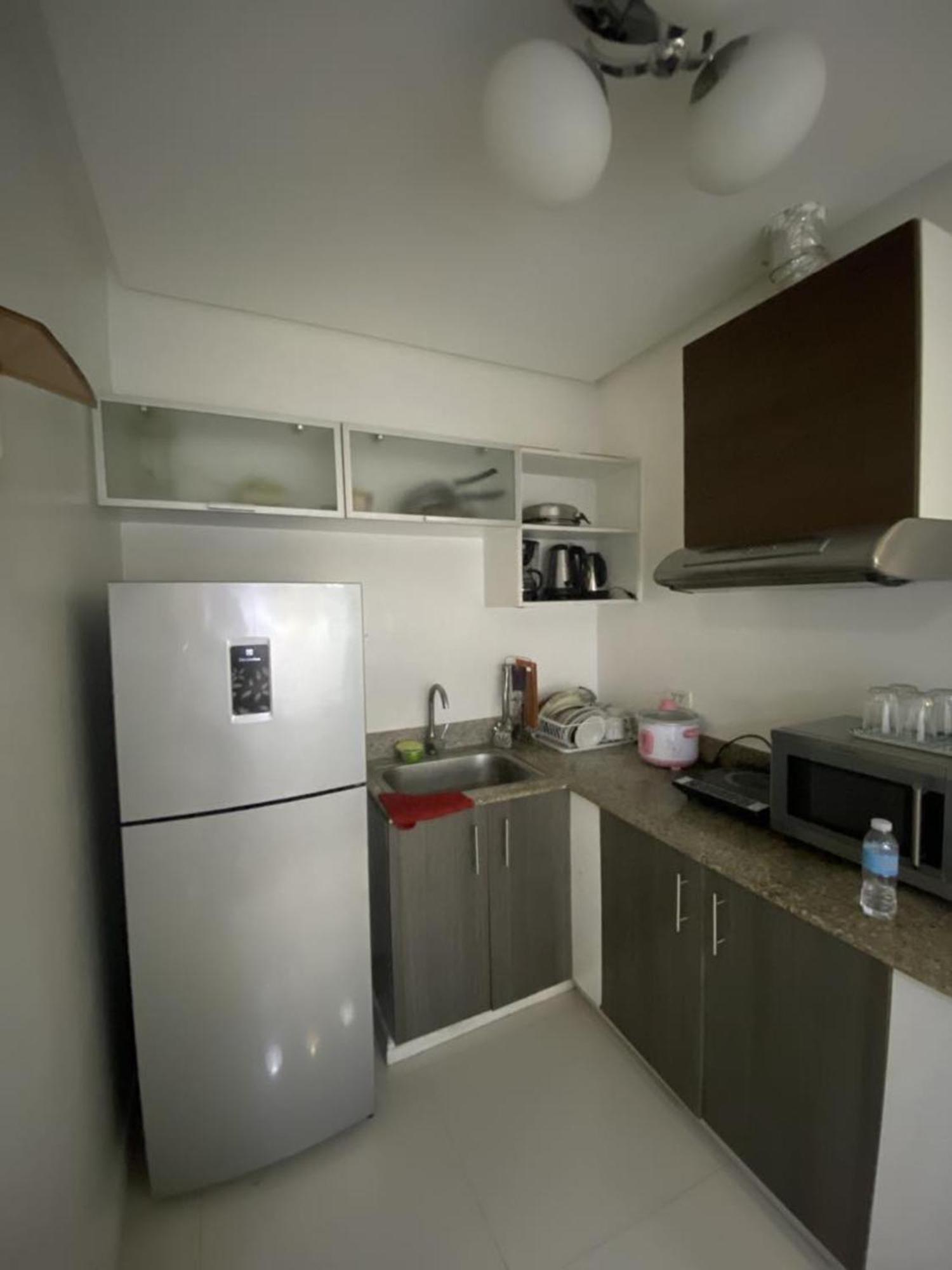 Hotel 60 Percent Off Deluxe Ocean View Free Pool And Free Sauna Access Included Perfect Location Near Us Embassy, Naia, Makati, Bgc, Mall Of Asia, And Chinatown Dont Miss Out Book Now And Save Updated Price 2025